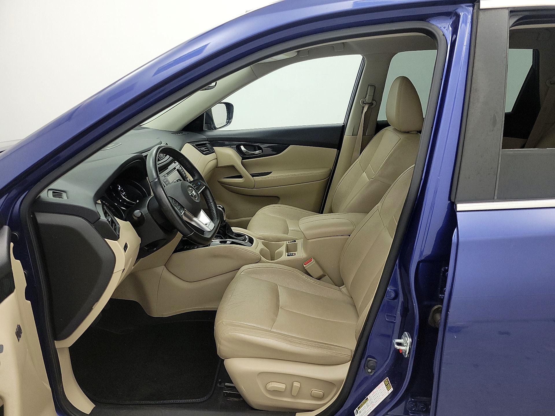 Thumbnail: 2018 Nissan Rogue - 11