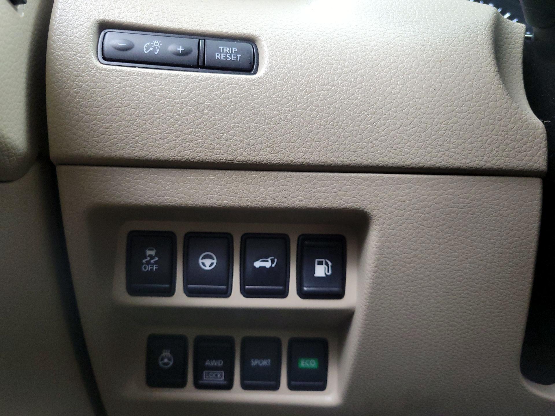 Thumbnail: 2018 Nissan Rogue - 13