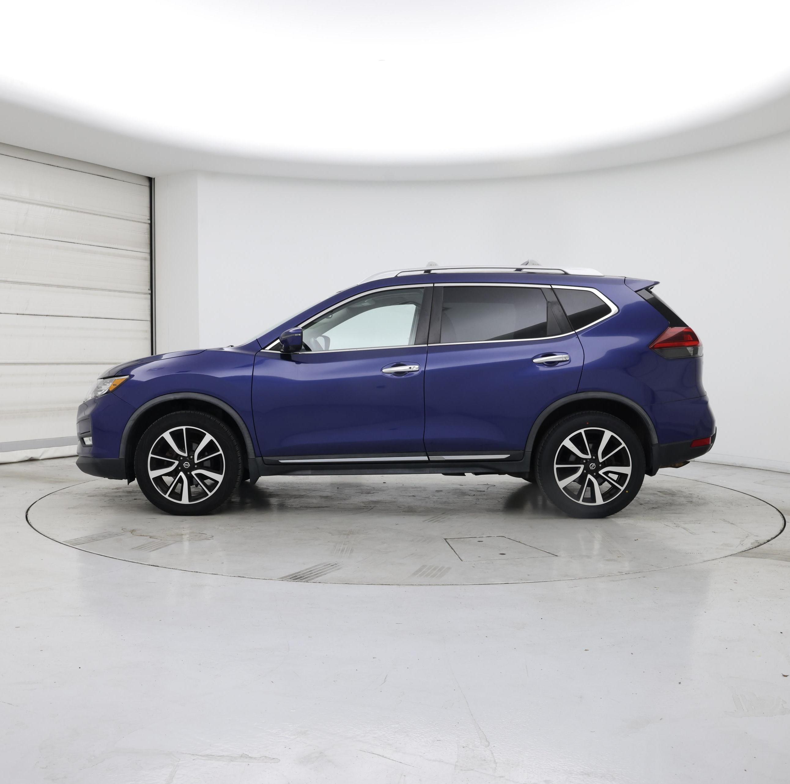 Thumbnail: 2018 Nissan Rogue - 3