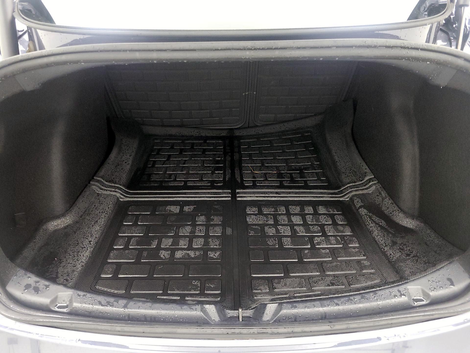 Thumbnail: 2023 Tesla Model 3 - 18