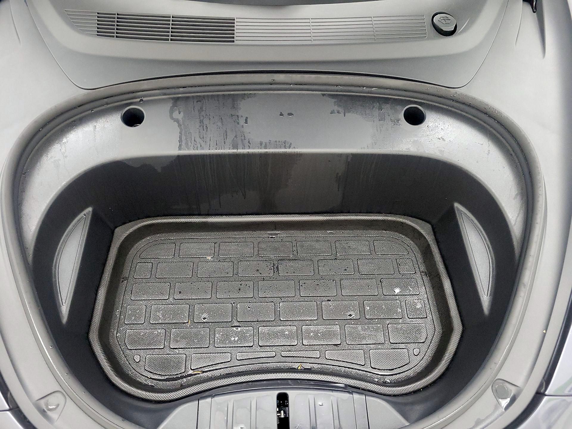 Thumbnail: 2023 Tesla Model 3 - 19