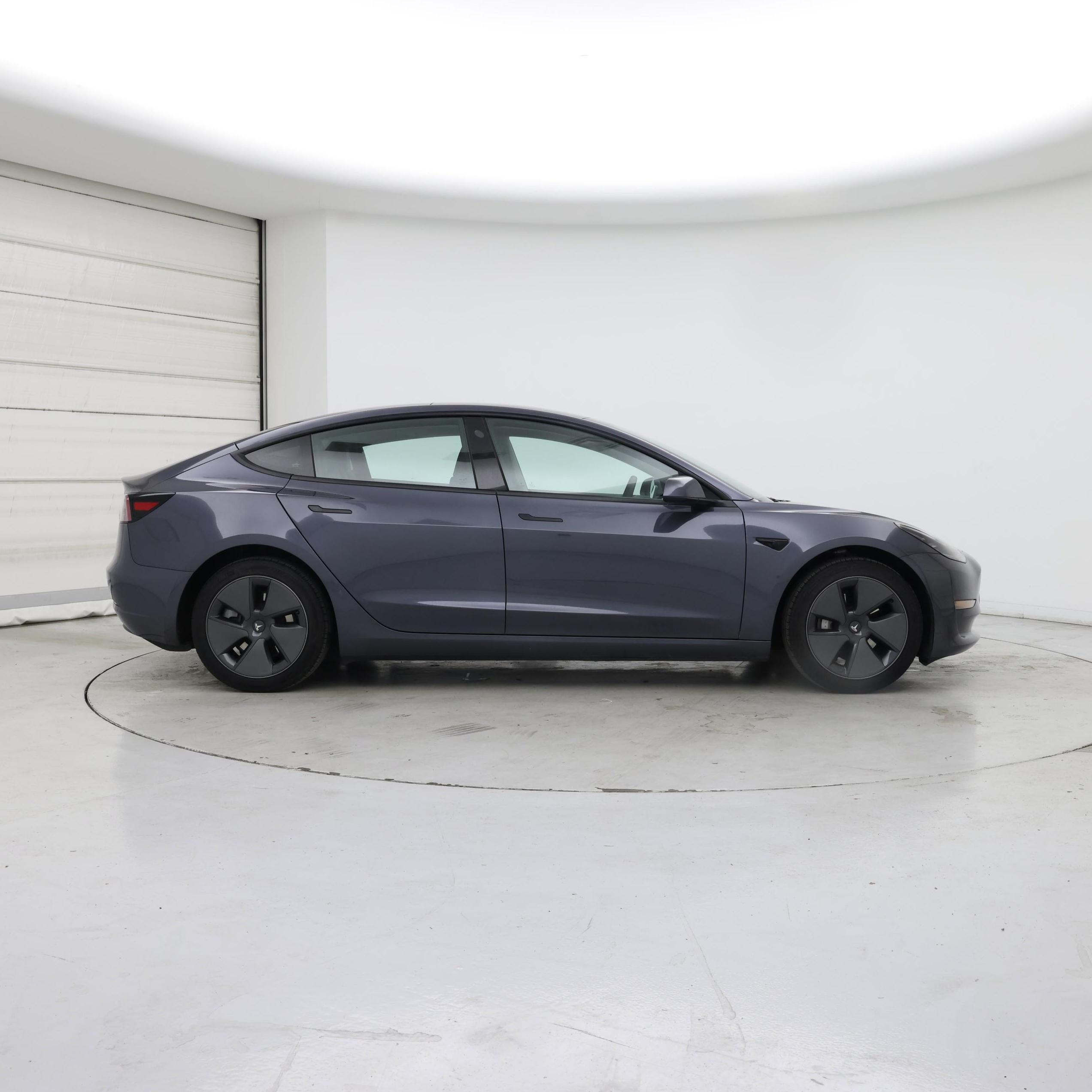 Thumbnail: 2023 Tesla Model 3 - 7