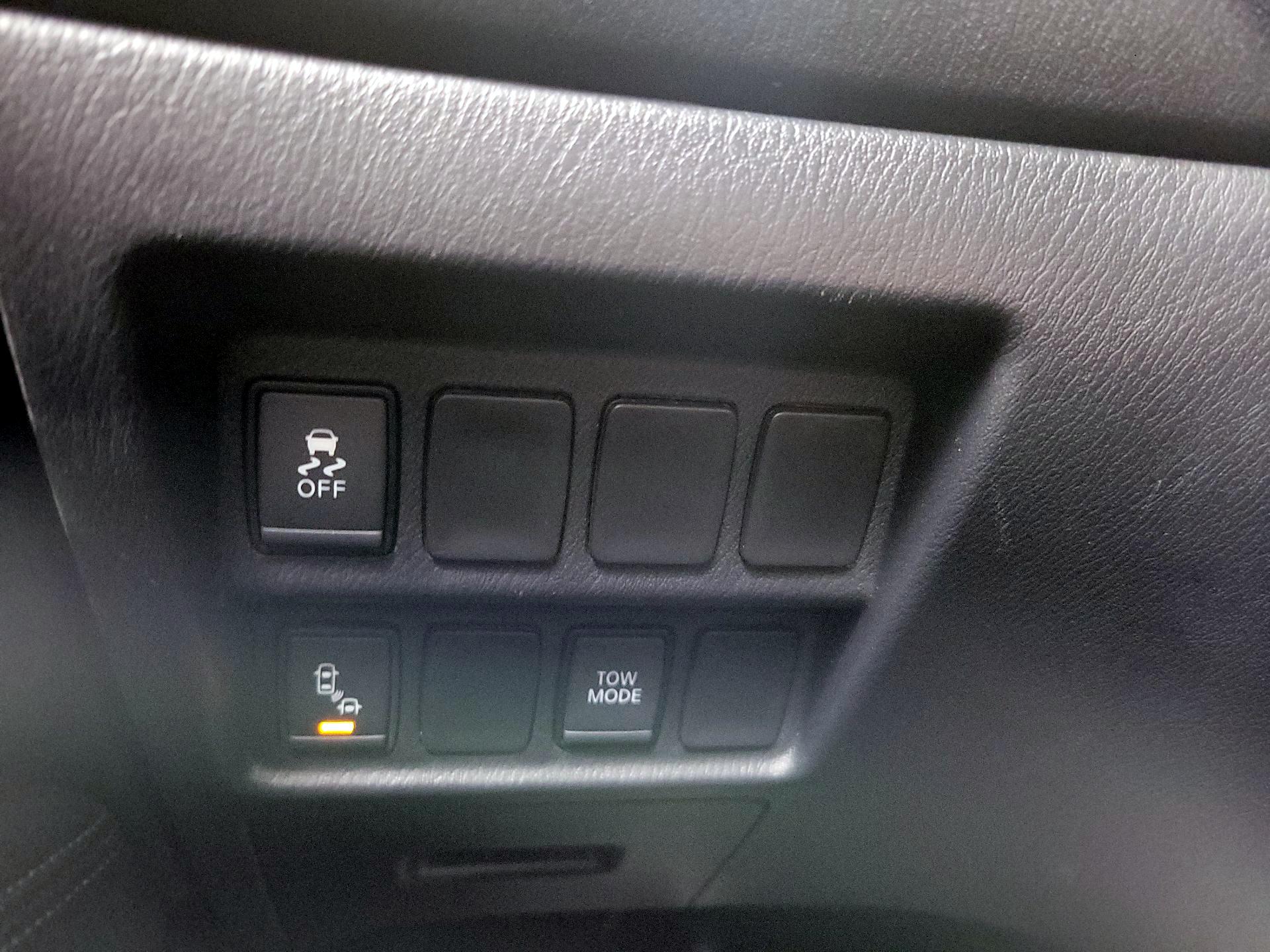 Thumbnail: 2019 Nissan Pathfinder - 13