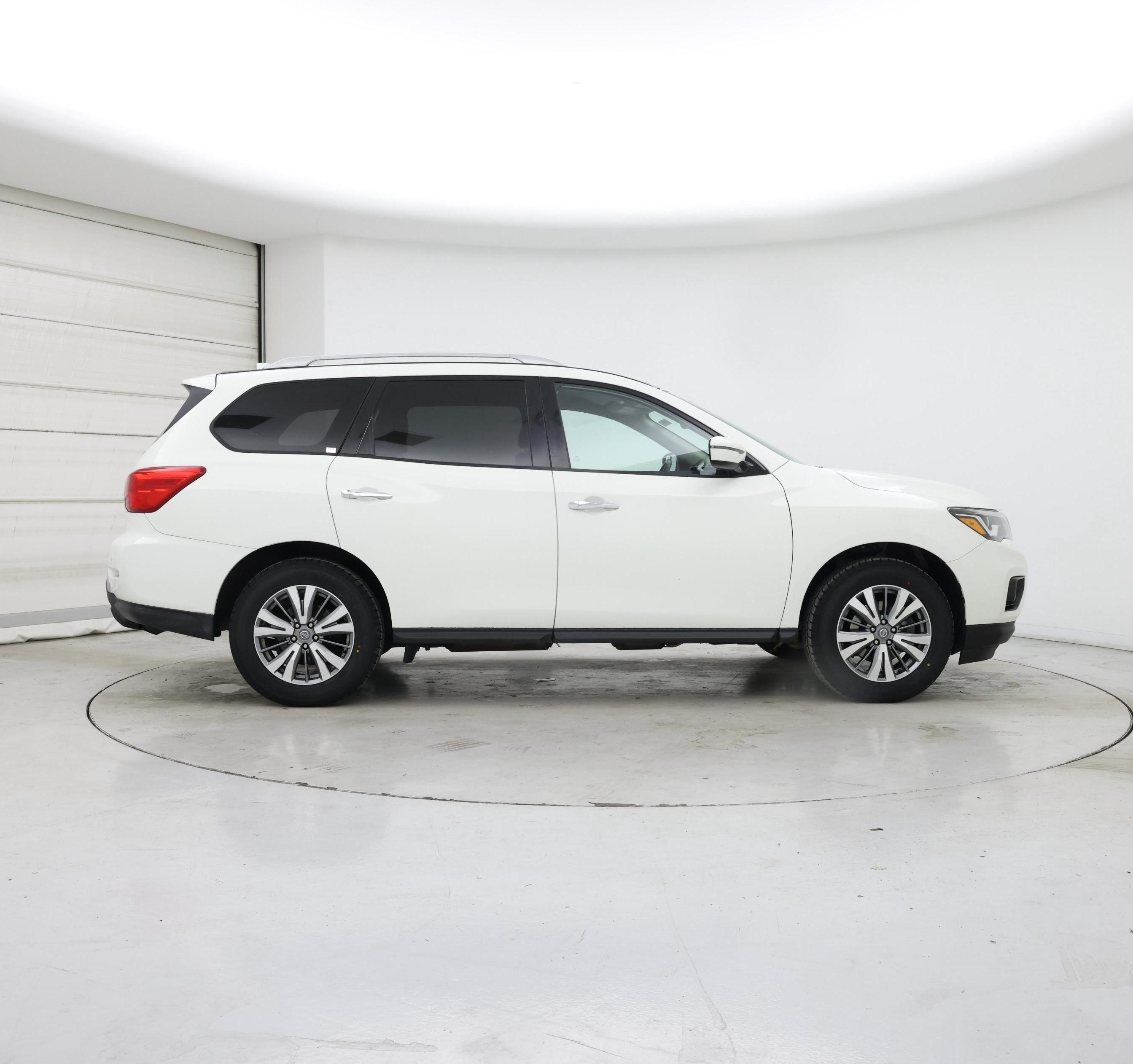 Thumbnail: 2019 Nissan Pathfinder - 7