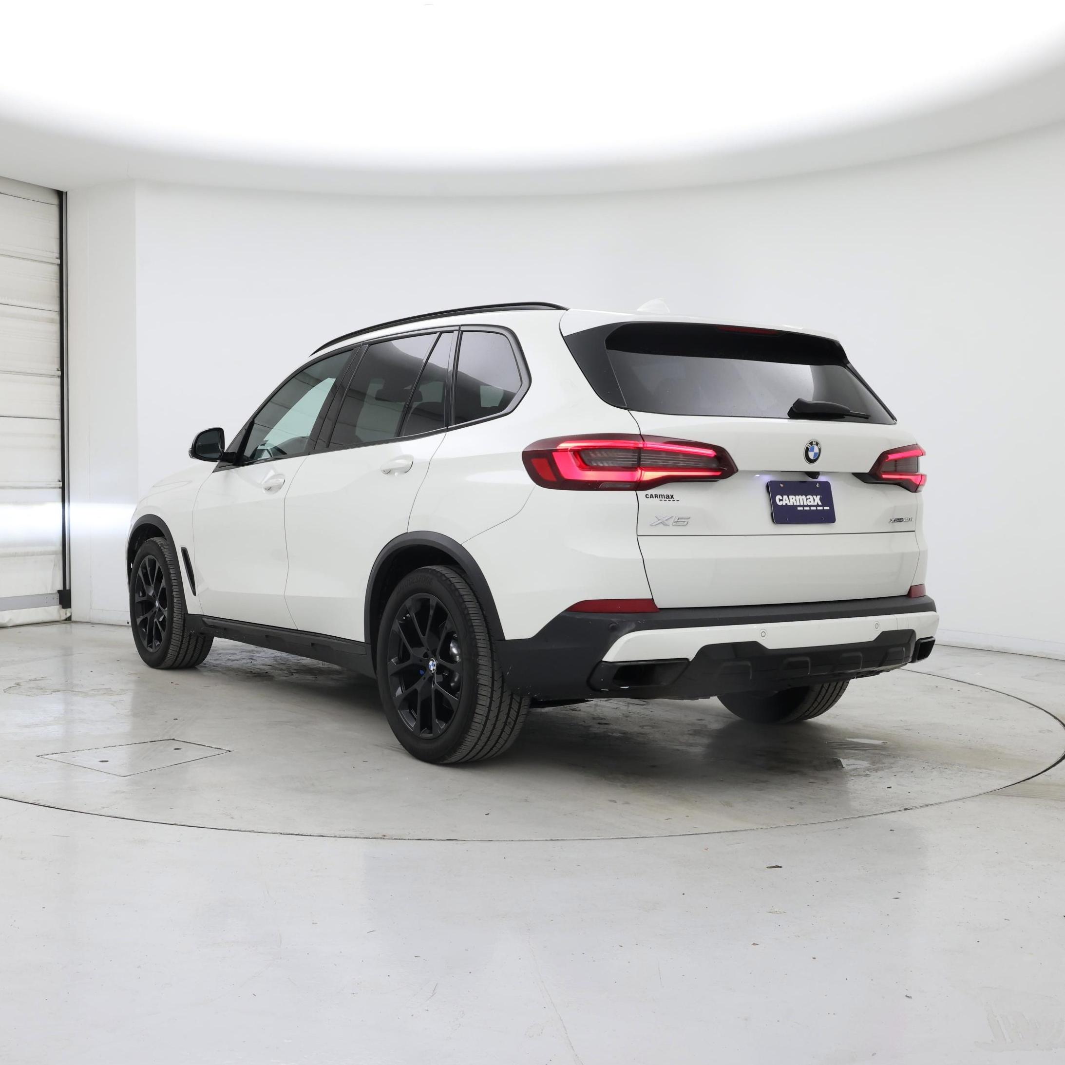 Thumbnail: 2022 BMW X5 - 2