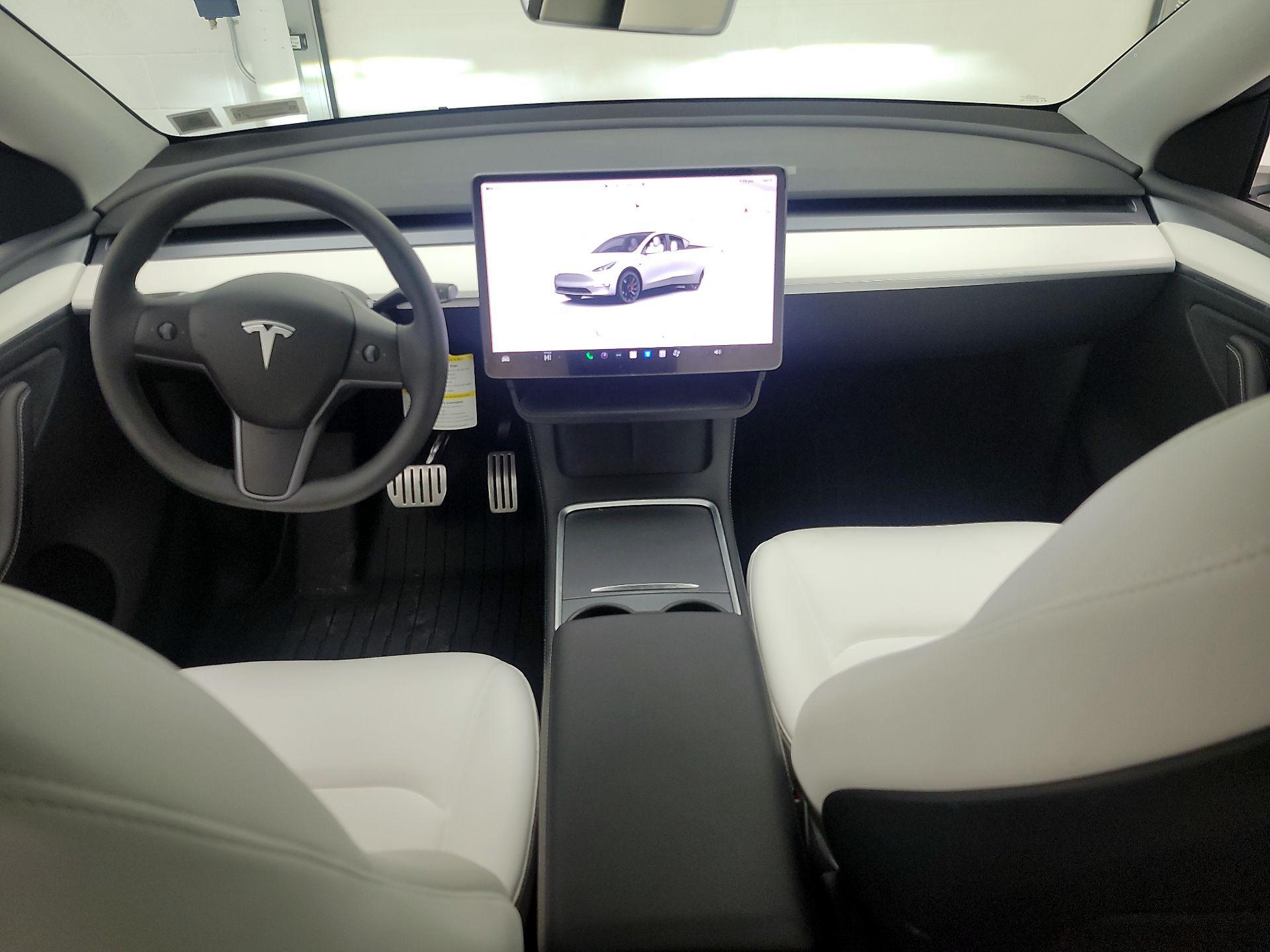 Thumbnail: 2024 Tesla Model Y - 9