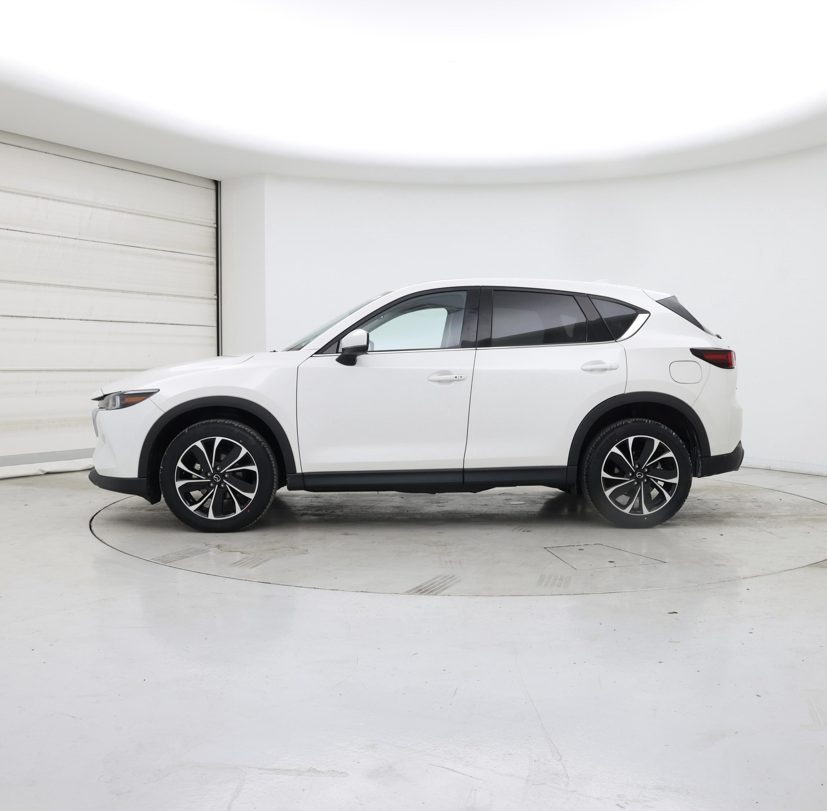 Thumbnail: 2023 Mazda CX-5 - 3