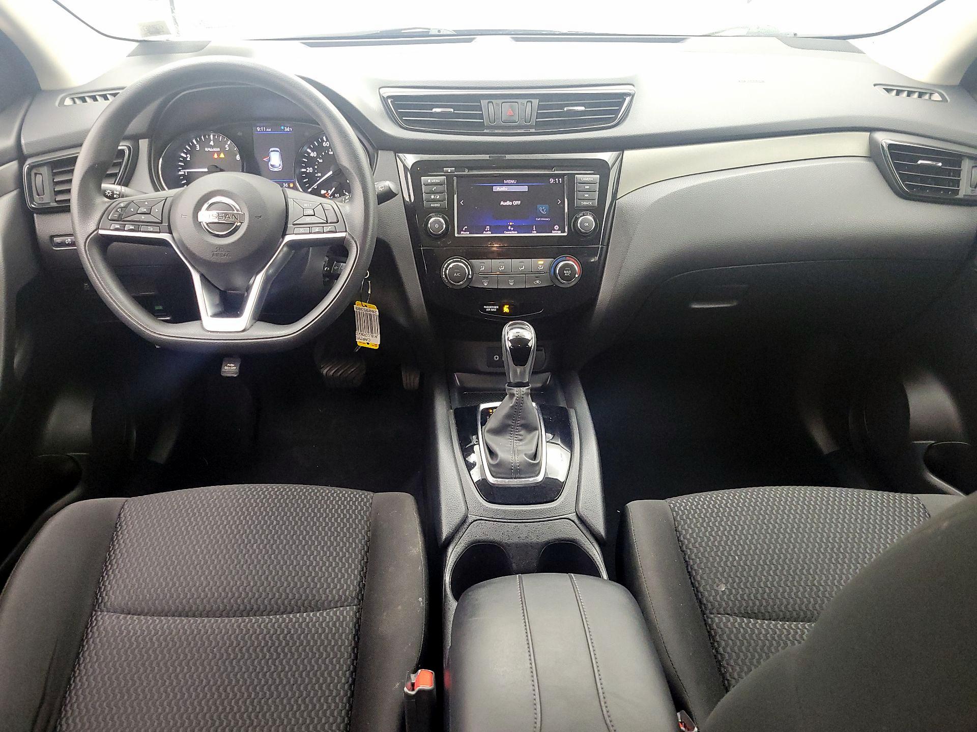 Thumbnail: 2019 Nissan Rogue Sport - 9