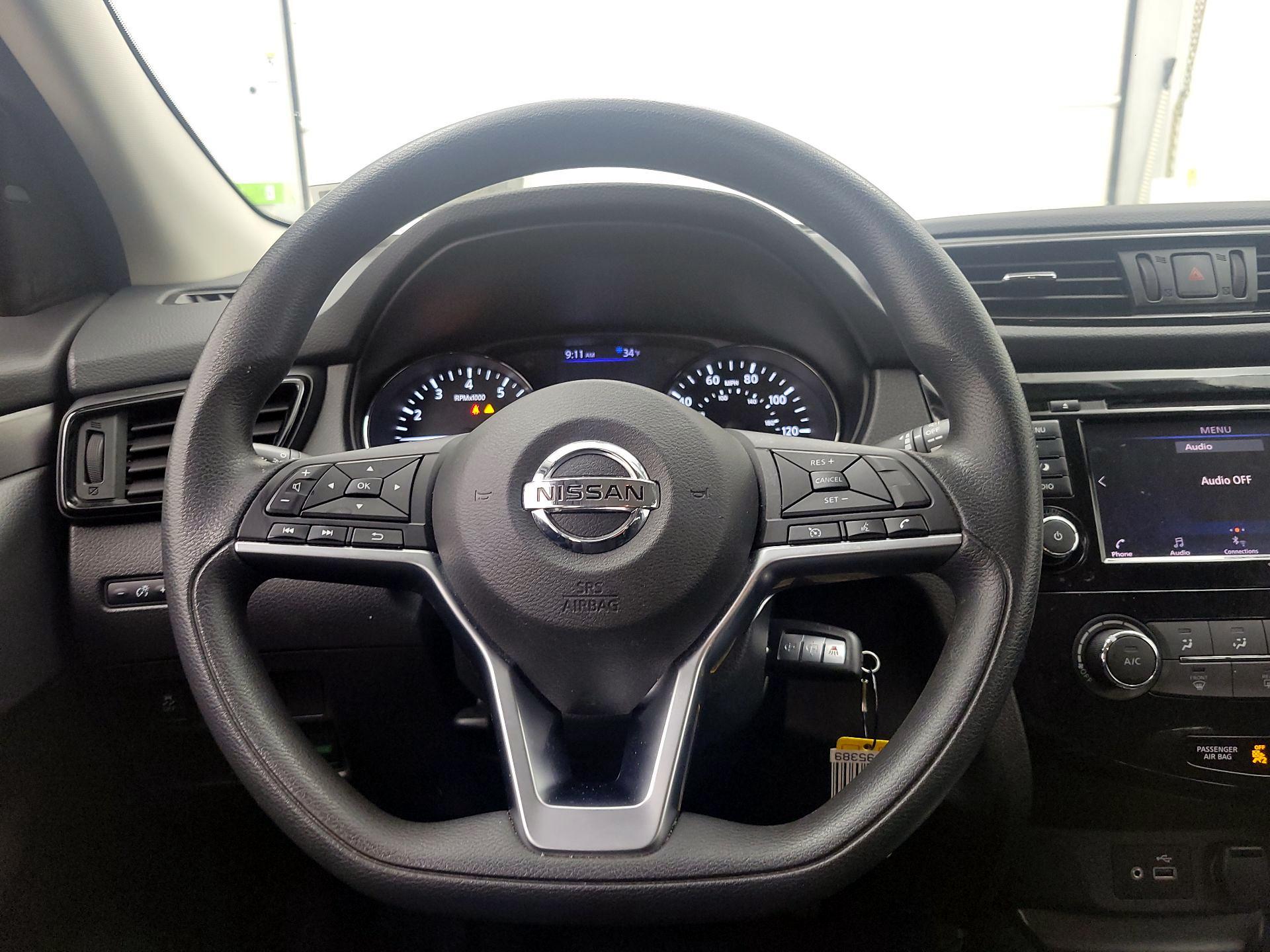 Thumbnail: 2019 Nissan Rogue Sport - 10