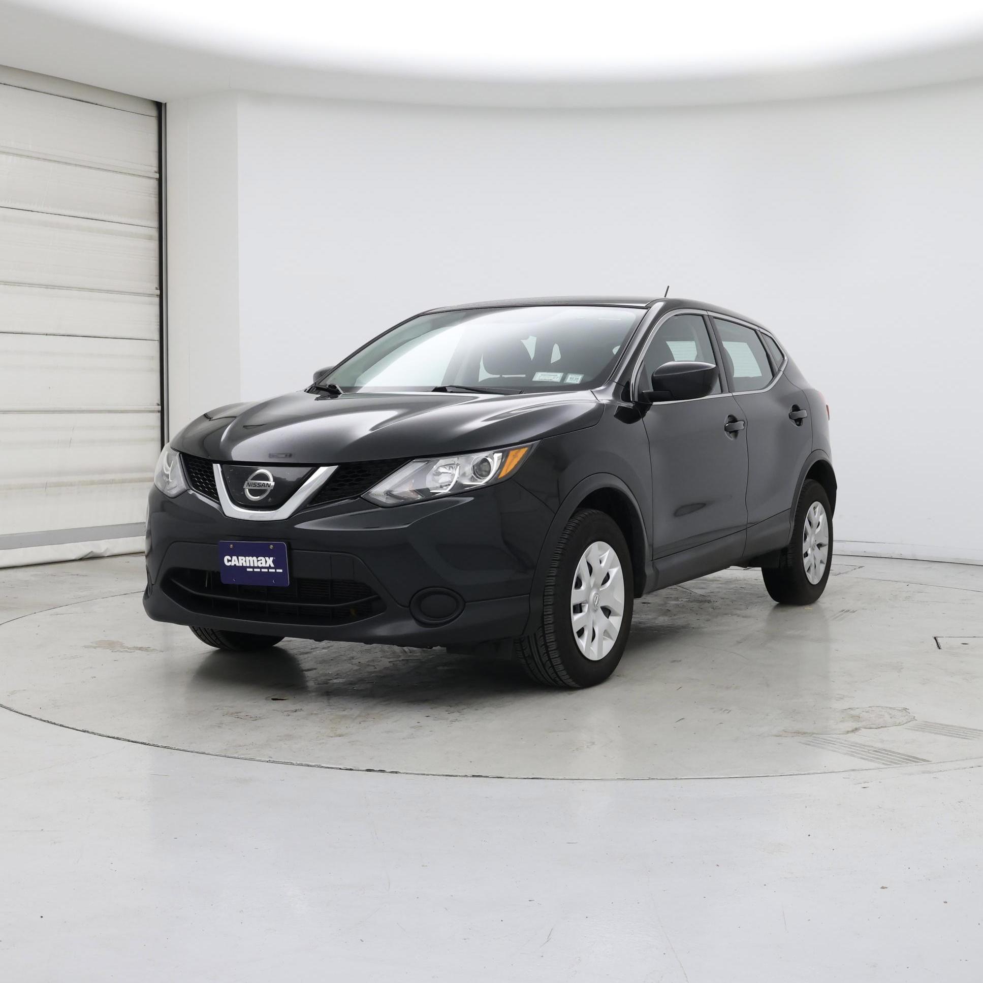 Thumbnail: 2019 Nissan Rogue Sport - 4