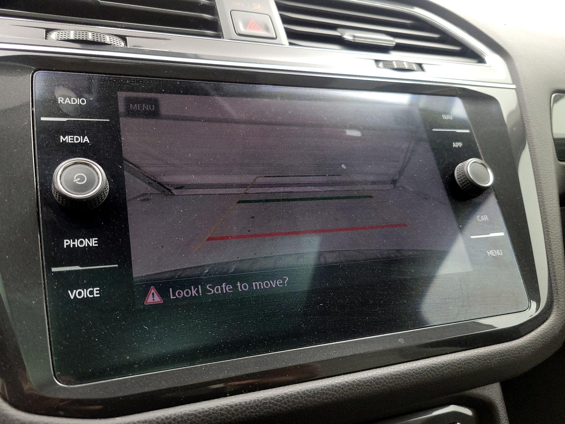 Thumbnail: 2019 Volkswagen Tiguan - 14