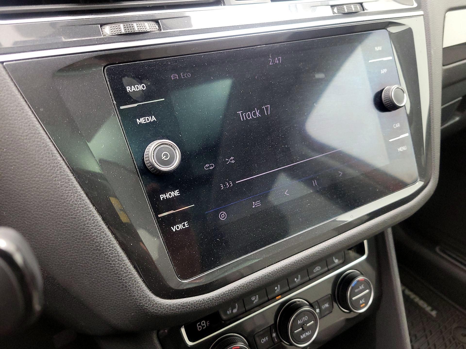 Thumbnail: 2019 Volkswagen Tiguan - 15