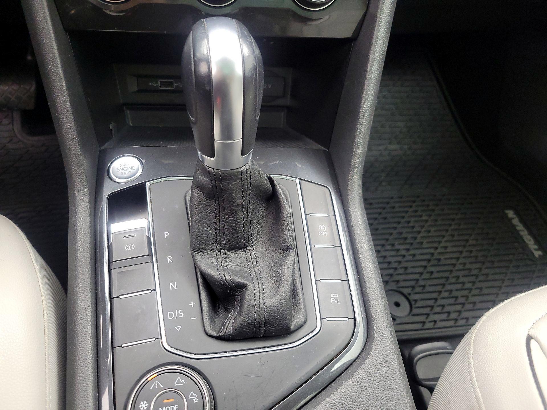 Thumbnail: 2019 Volkswagen Tiguan - 17