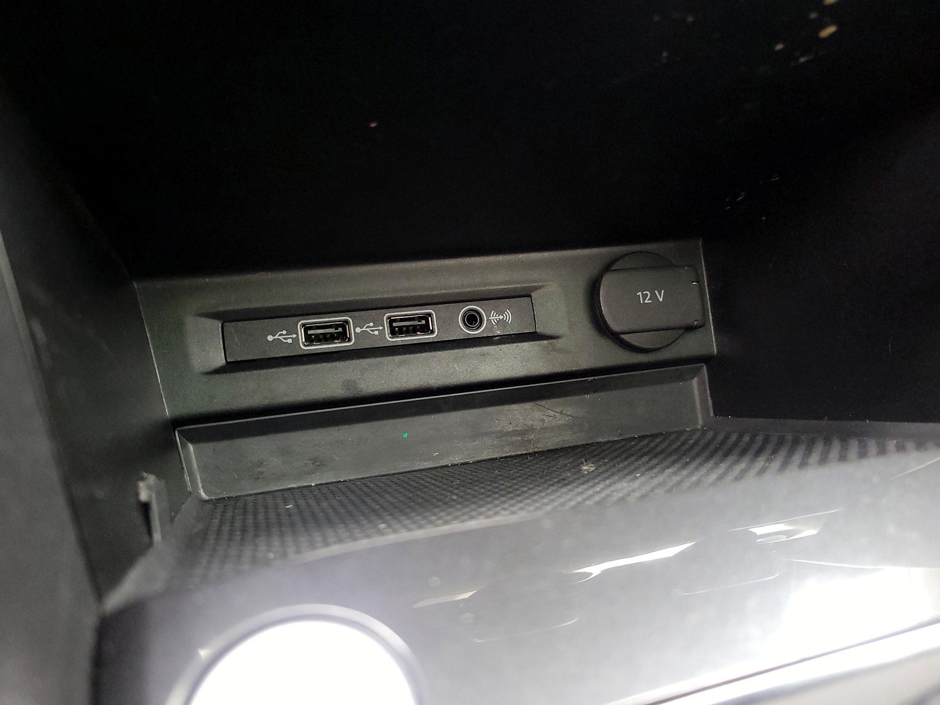 Thumbnail: 2019 Volkswagen Tiguan - 18