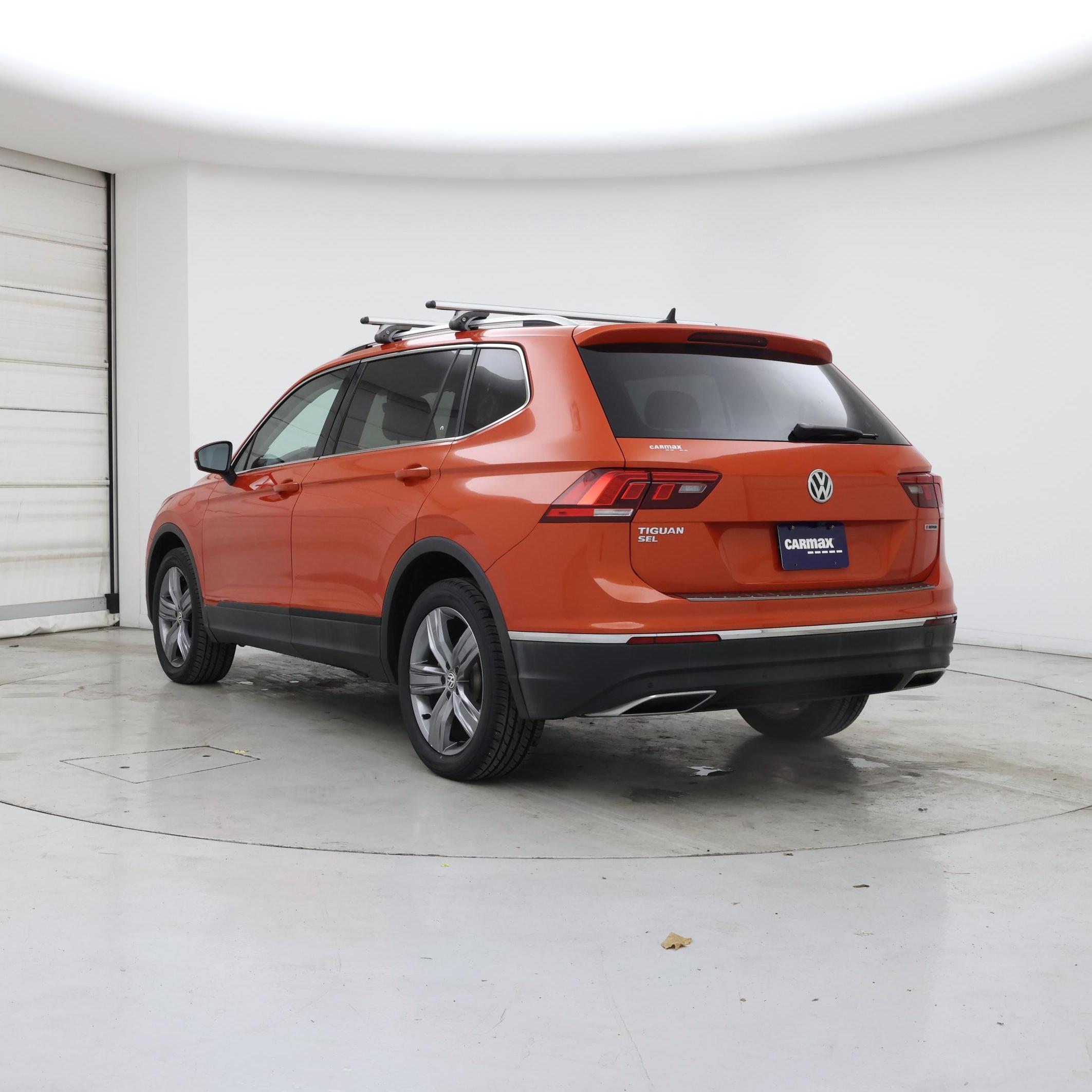 Thumbnail: 2019 Volkswagen Tiguan - 2