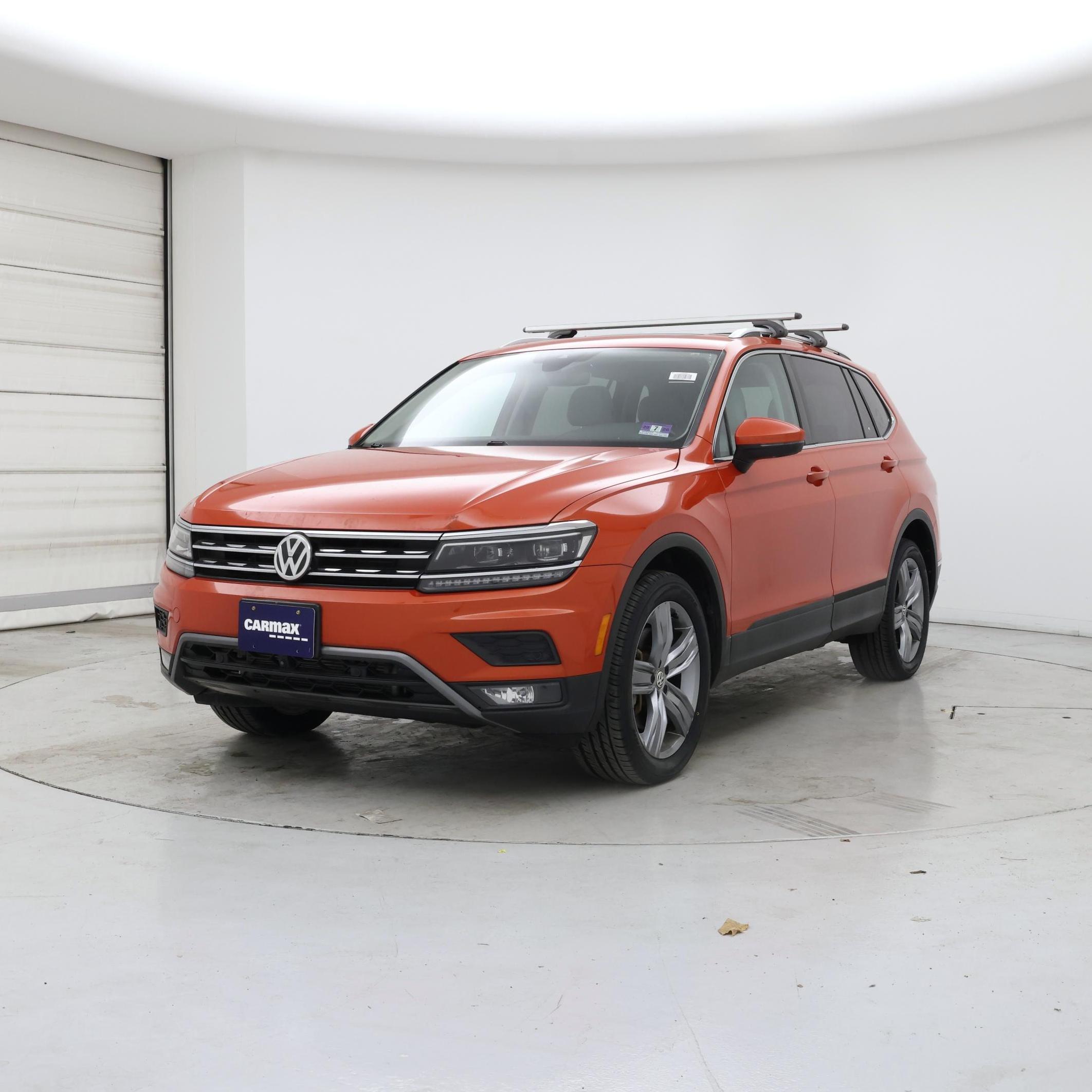Thumbnail: 2019 Volkswagen Tiguan - 4