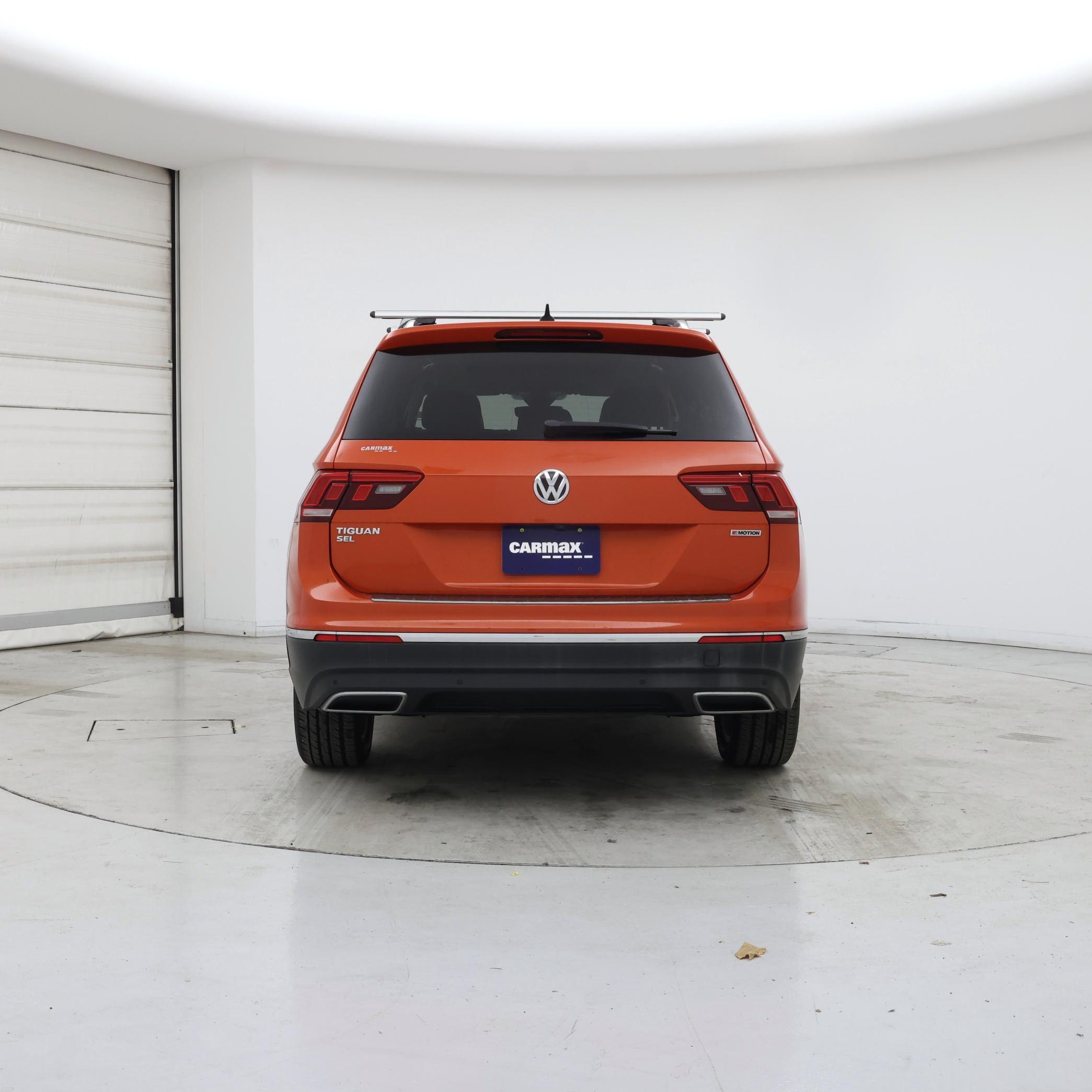 Thumbnail: 2019 Volkswagen Tiguan - 6