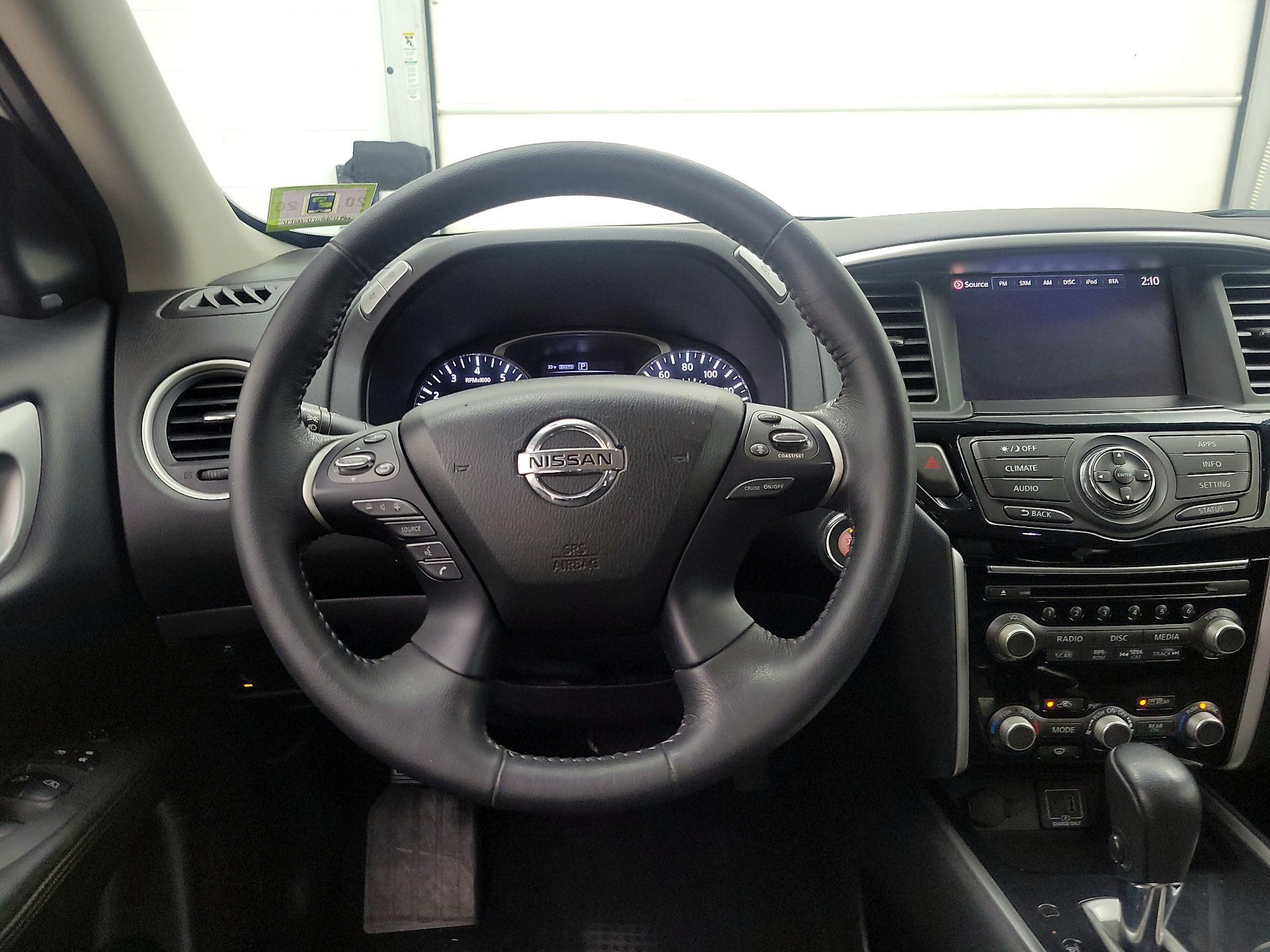 Thumbnail: 2019 Nissan Pathfinder - 10