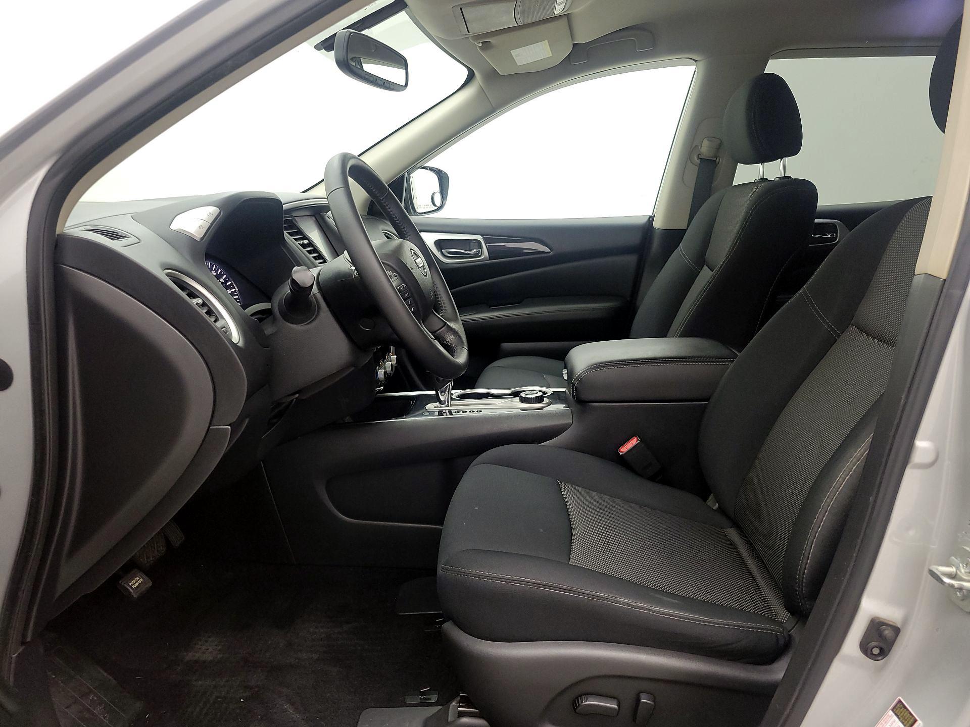 Thumbnail: 2019 Nissan Pathfinder - 11