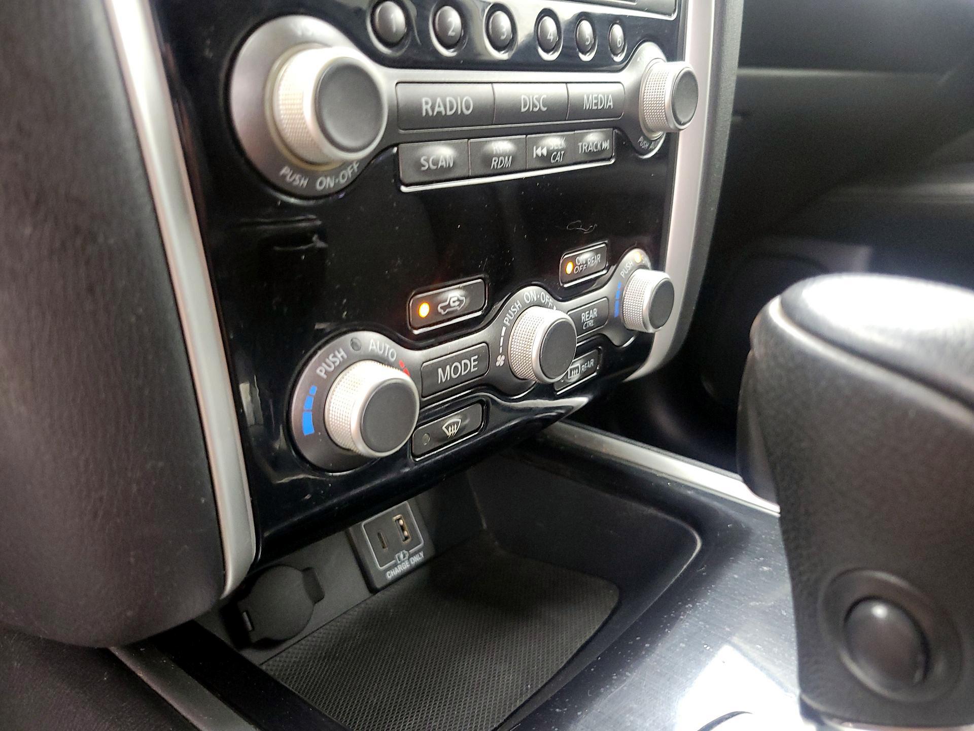 Thumbnail: 2019 Nissan Pathfinder - 15