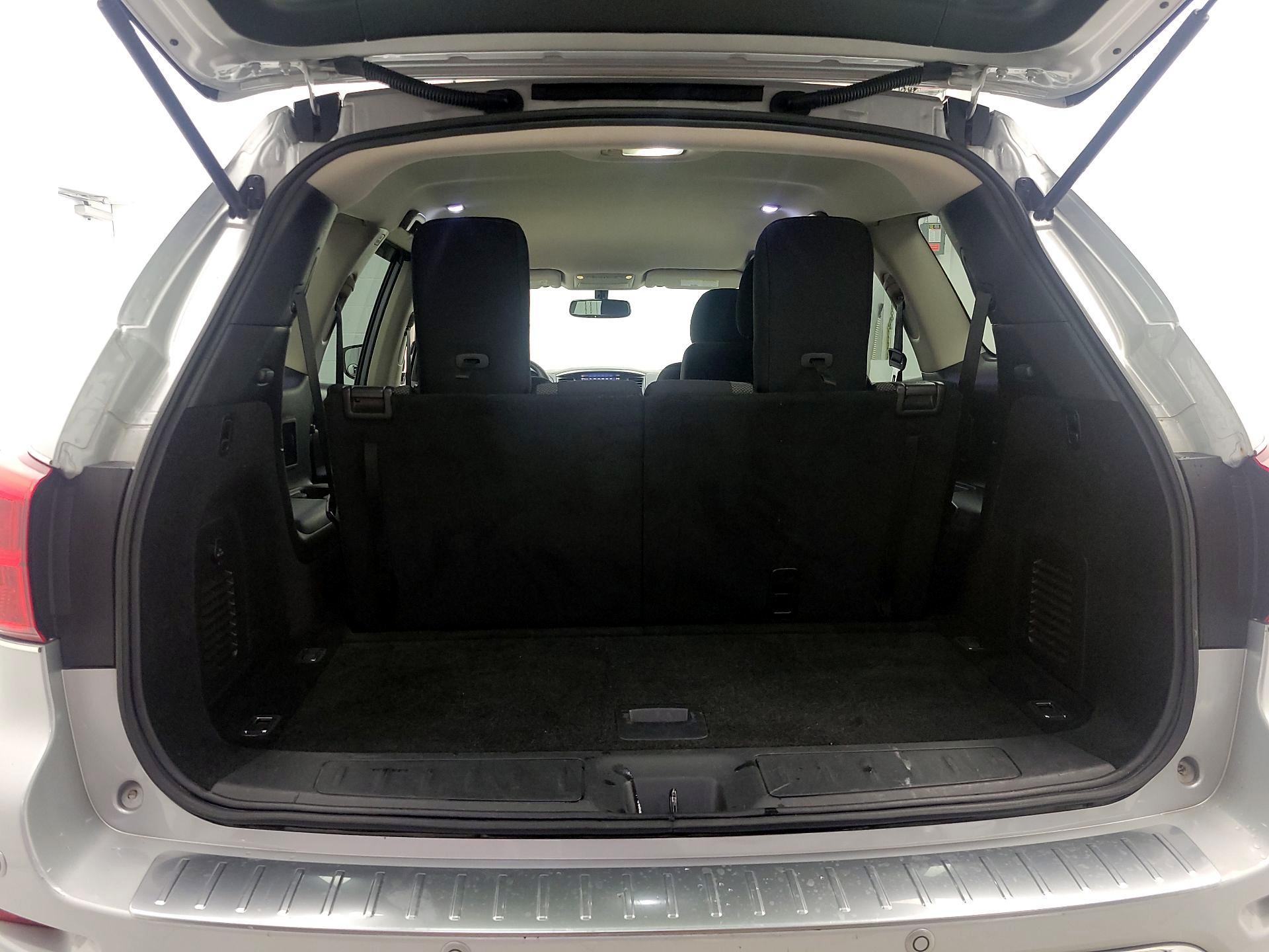 Thumbnail: 2019 Nissan Pathfinder - 19