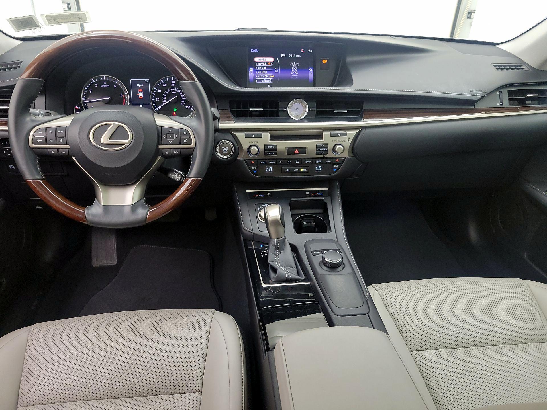 Thumbnail: 2017 Lexus ES - 9