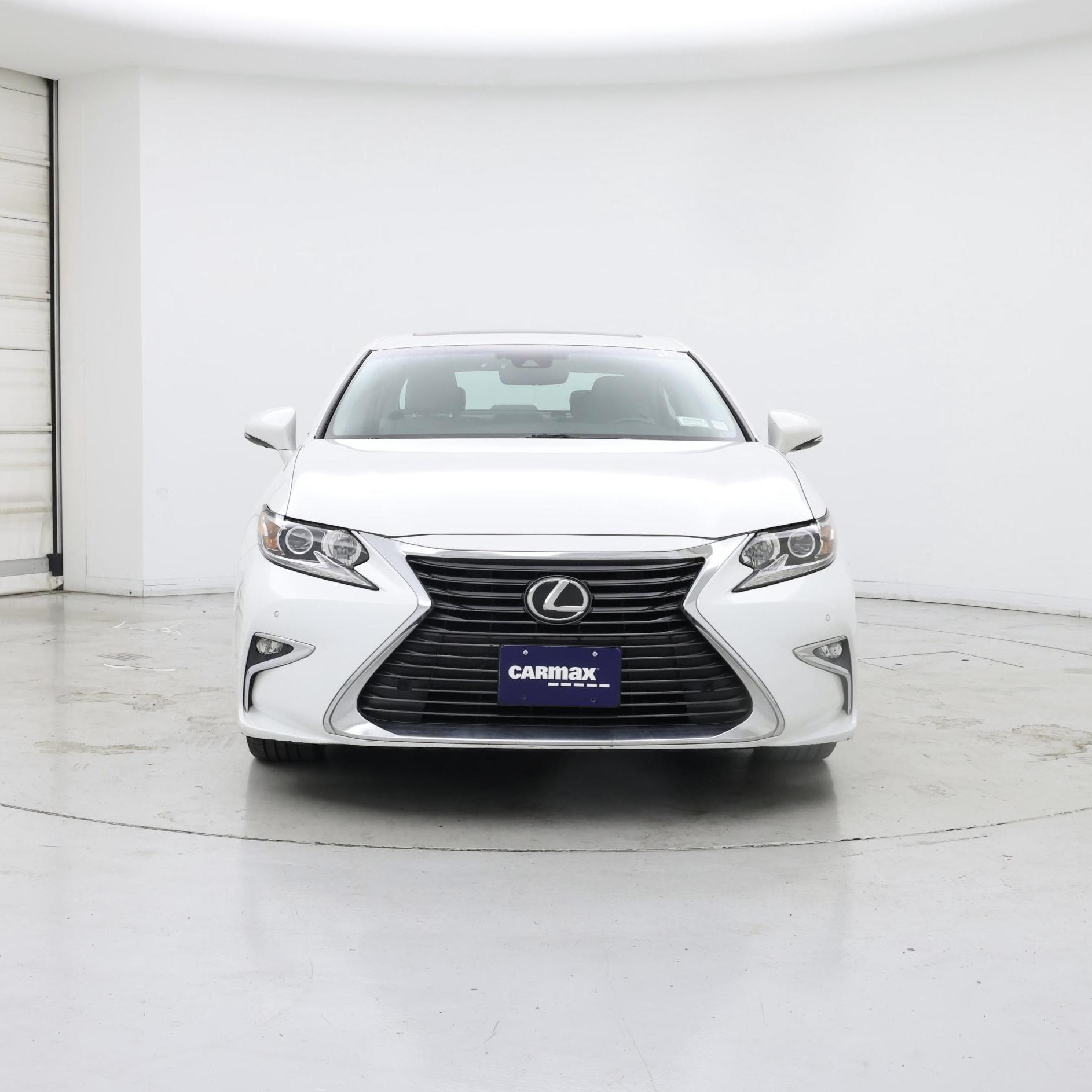 Thumbnail: 2017 Lexus ES - 5