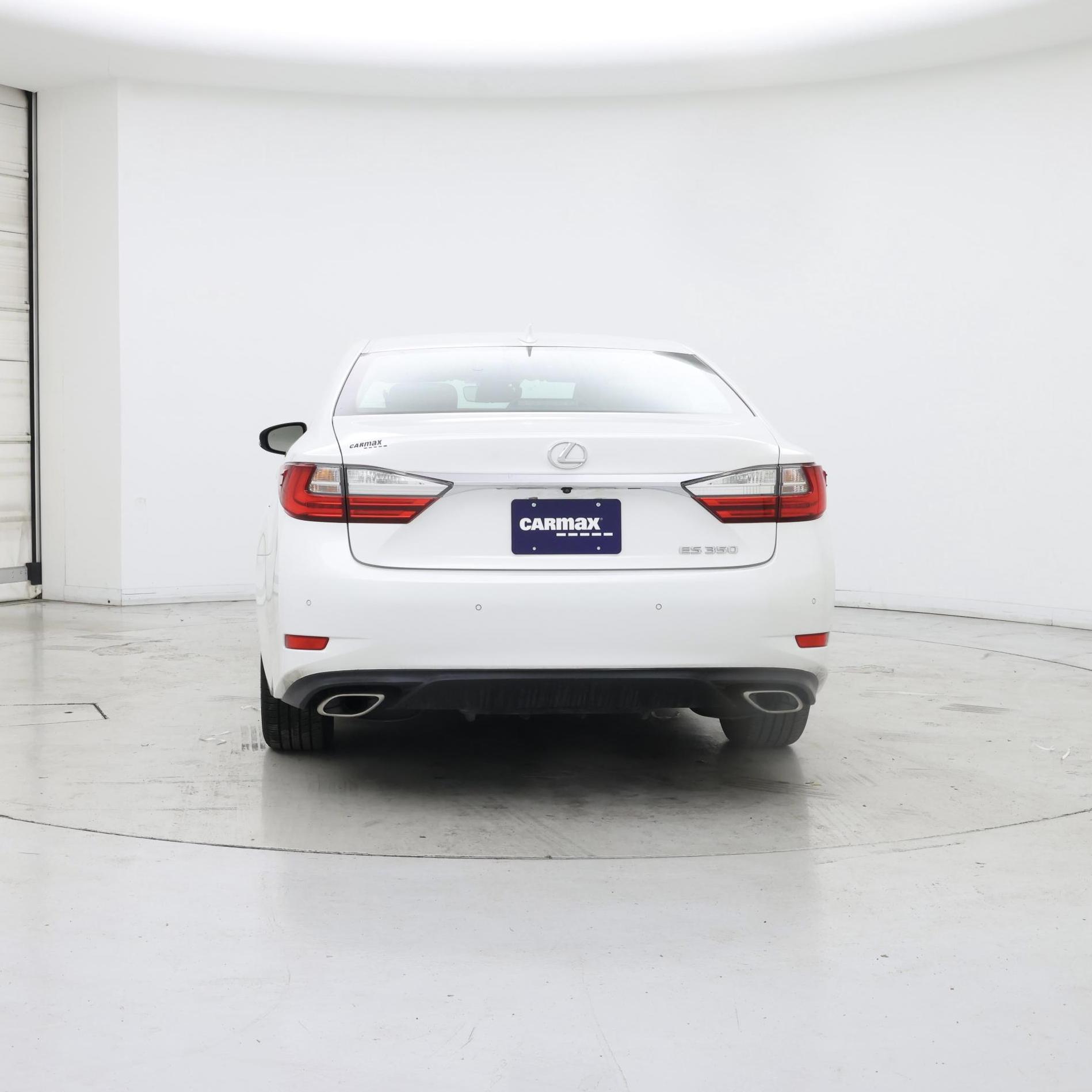 Thumbnail: 2017 Lexus ES - 6