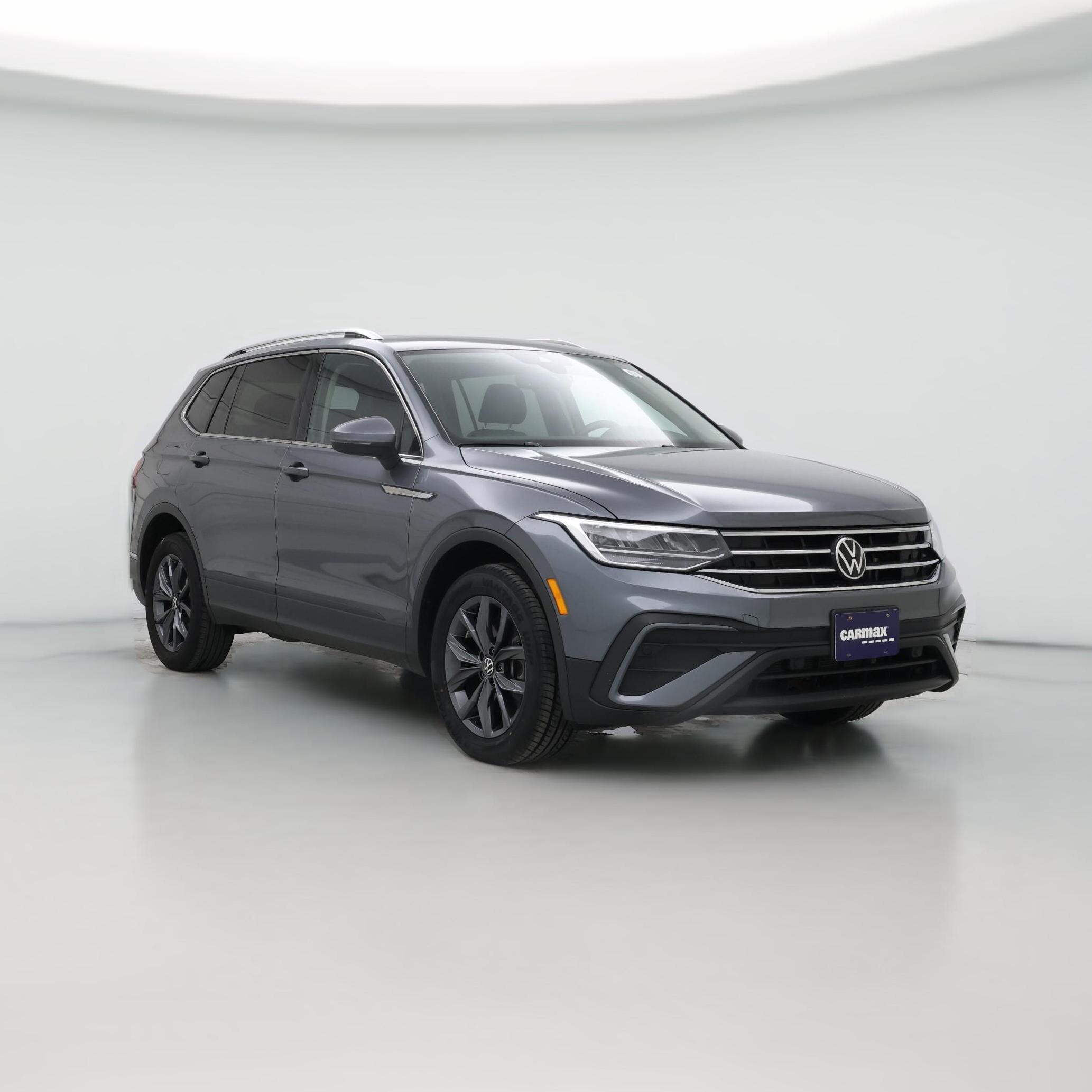Thumbnail: 2022 Volkswagen Tiguan - 1