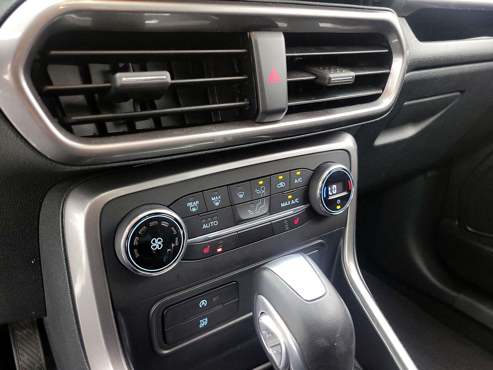 Thumbnail: 2019 Ford EcoSport - 15