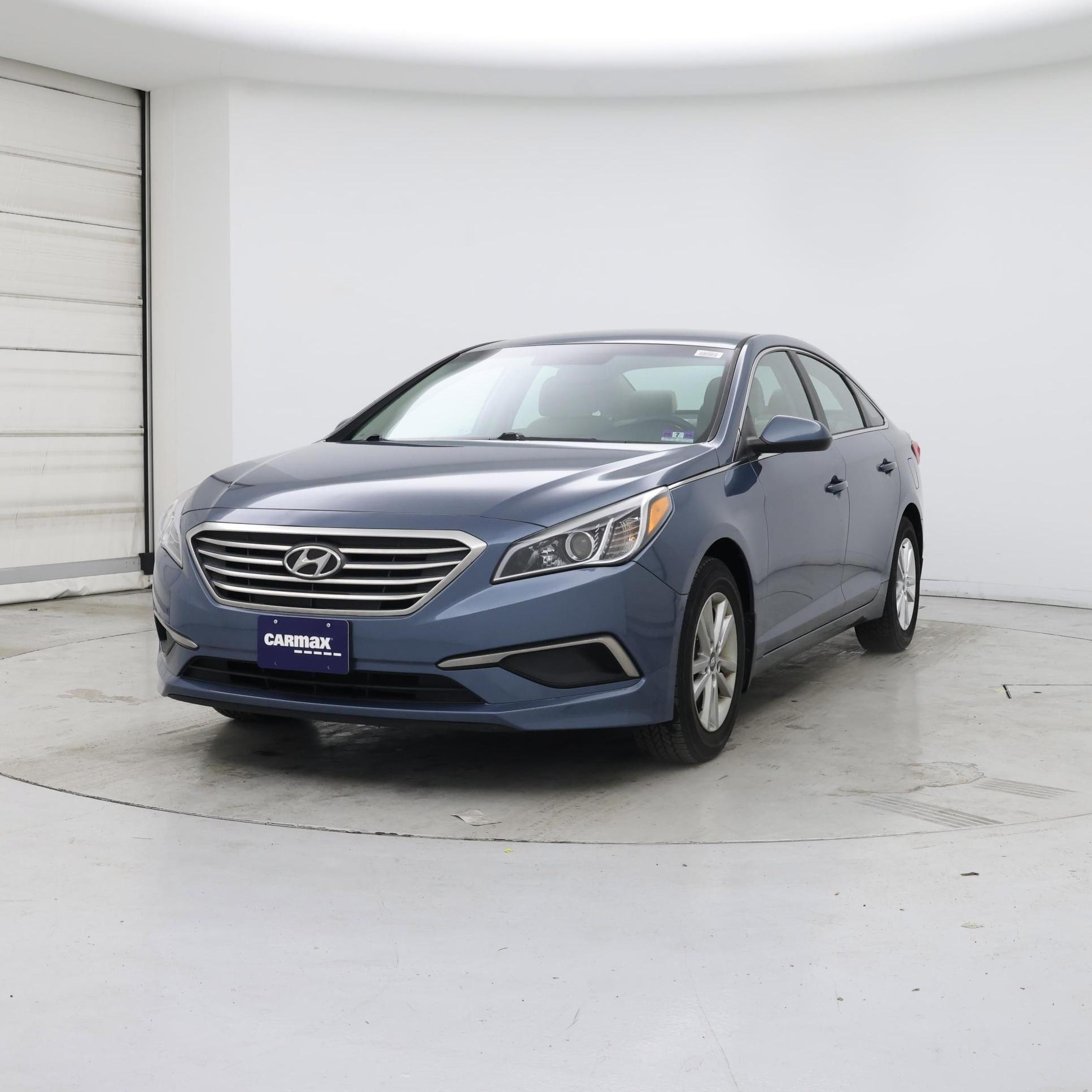 Thumbnail: 2017 Hyundai Sonata - 4