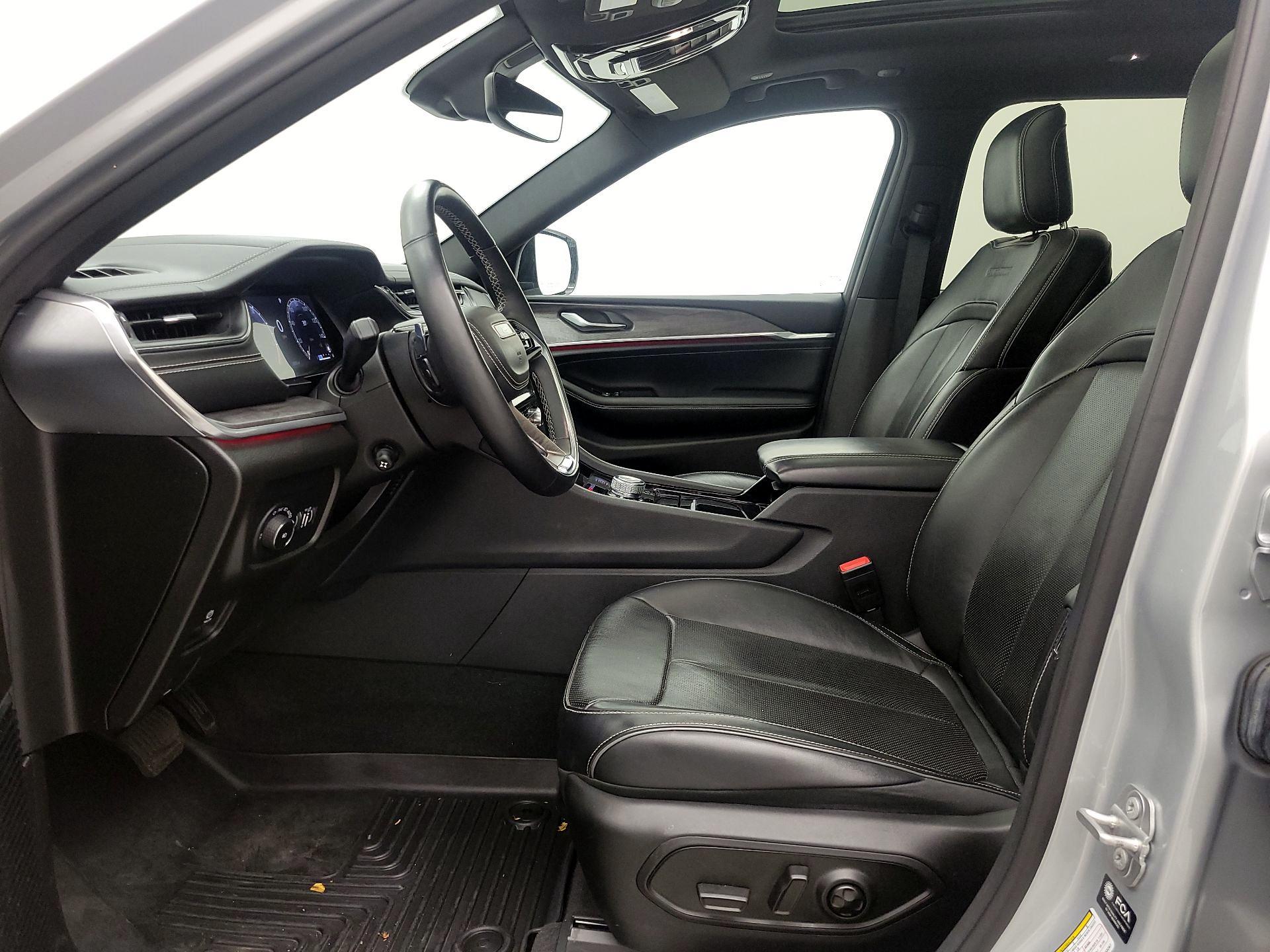 Thumbnail: 2022 Jeep Grand Cherokee L - 11