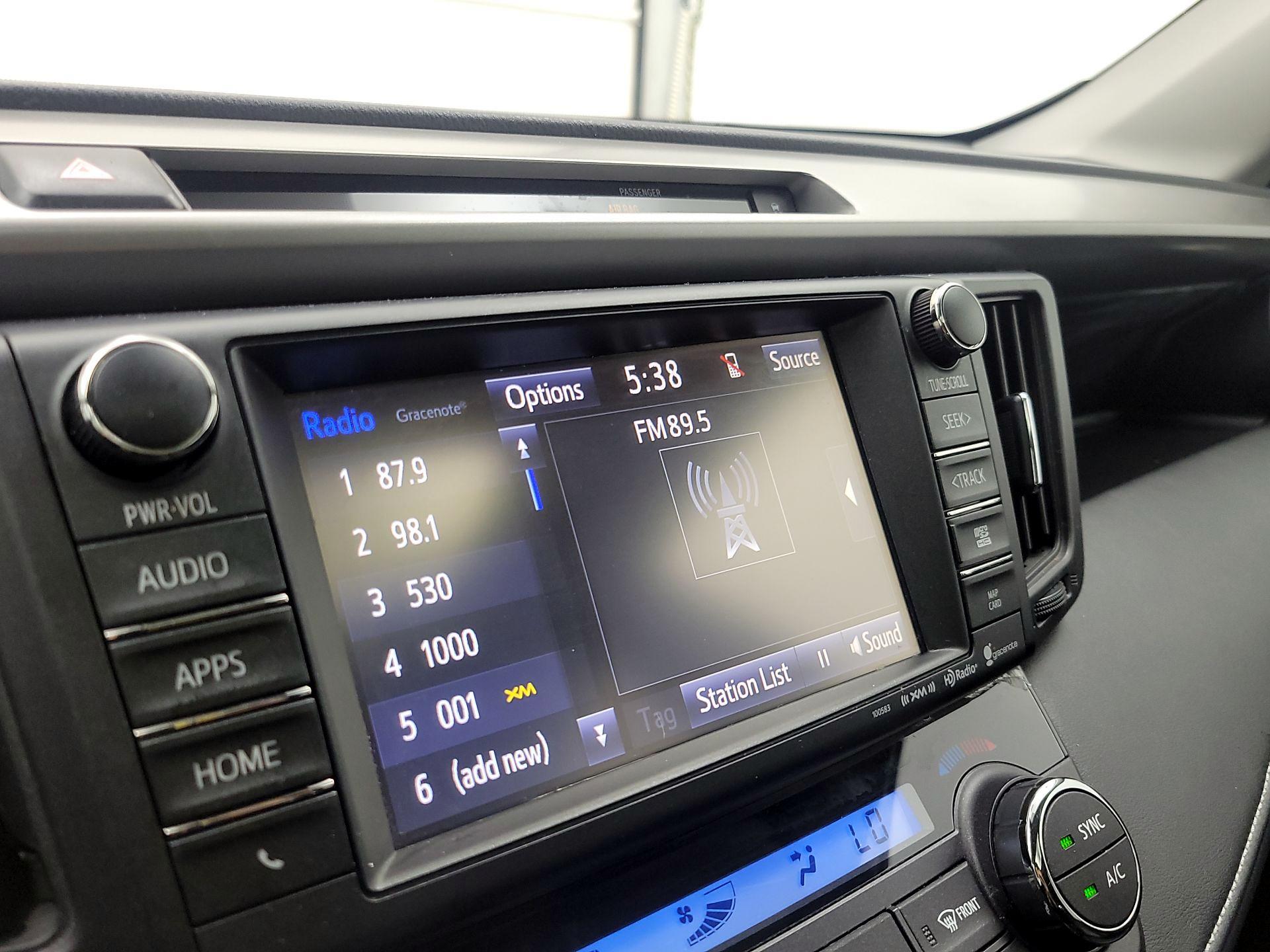 Thumbnail: 2016 Toyota RAV4 - 16