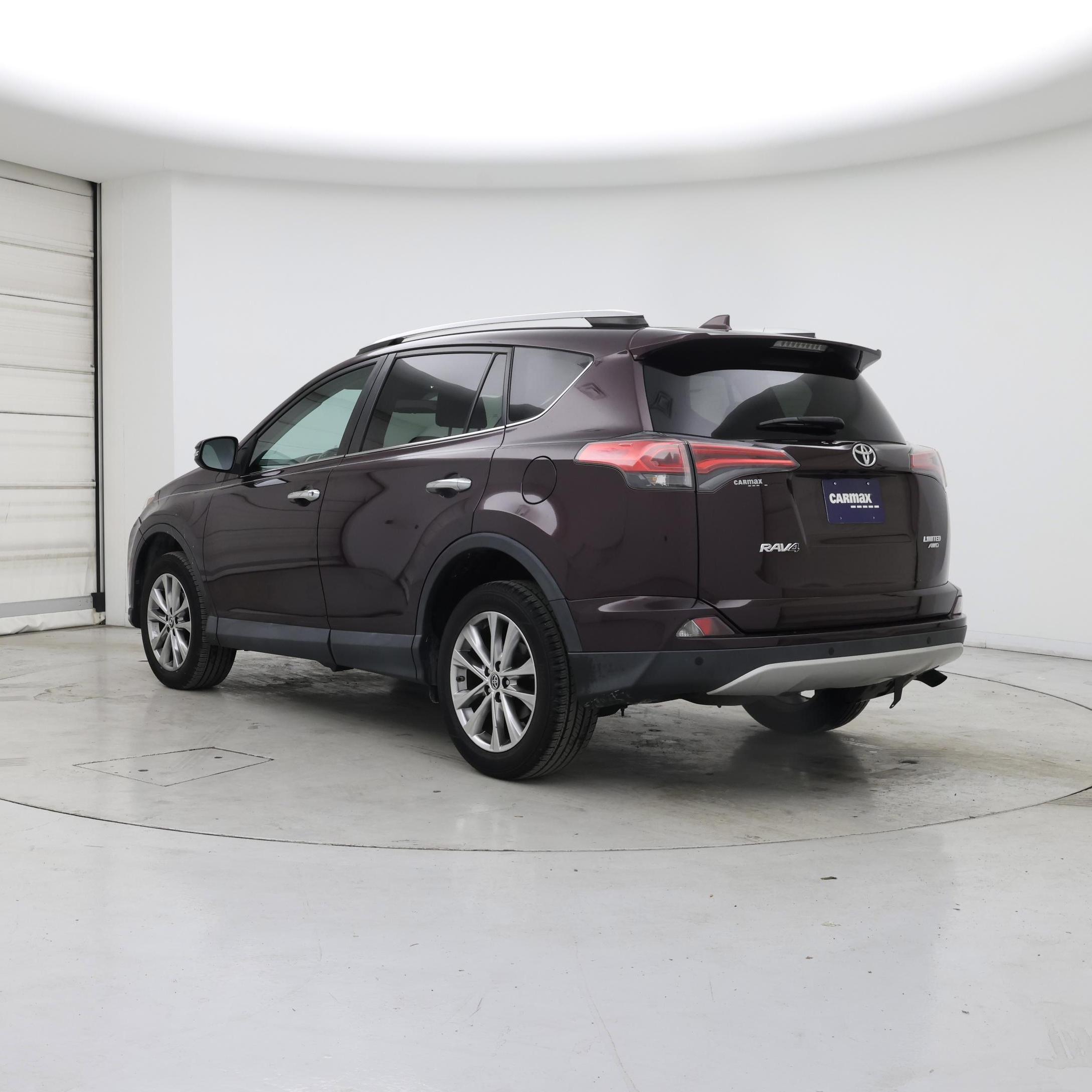 Thumbnail: 2016 Toyota RAV4 - 2
