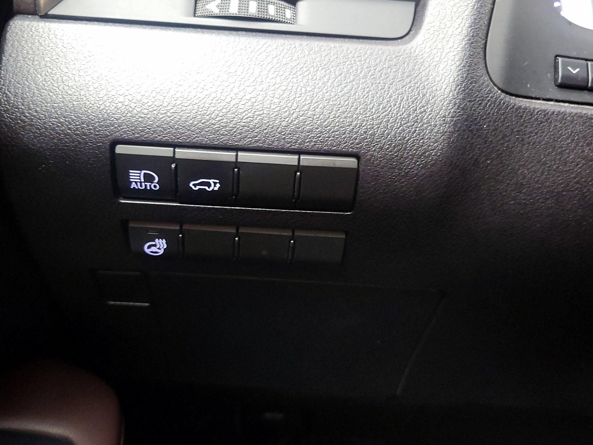 Thumbnail: 2017 Lexus RX - 13