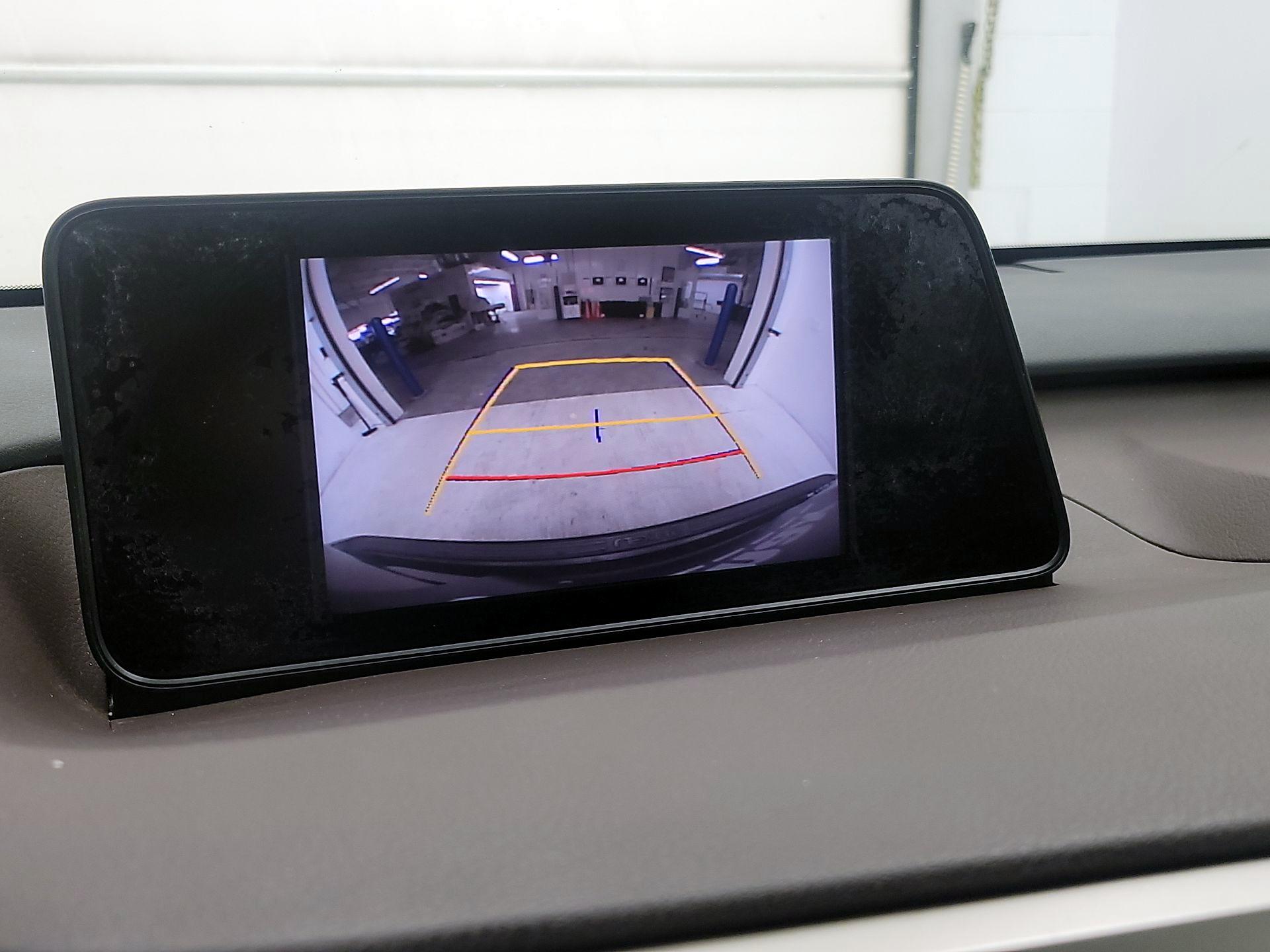 Thumbnail: 2017 Lexus RX - 14