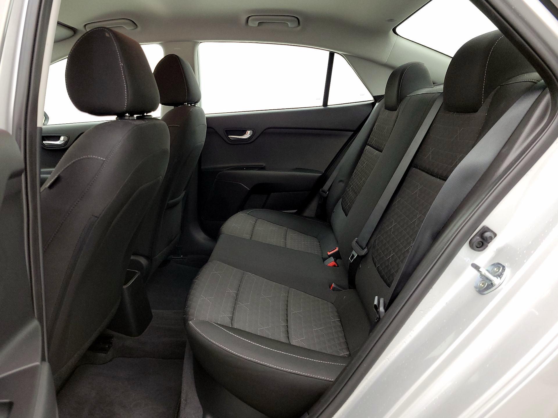 Thumbnail: 2022 Kia Rio - 19