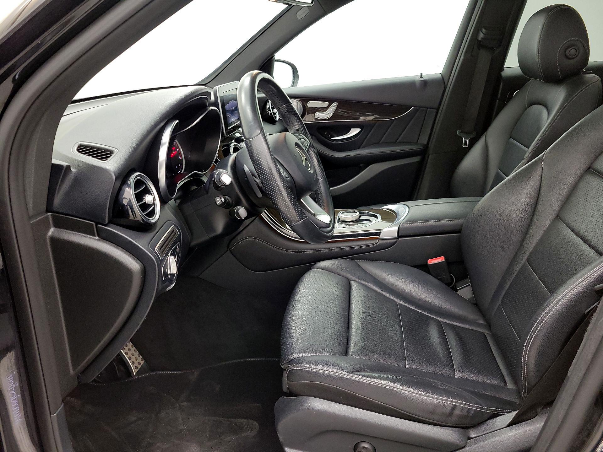 Thumbnail: 2018 Mercedes-Benz GLC - 11