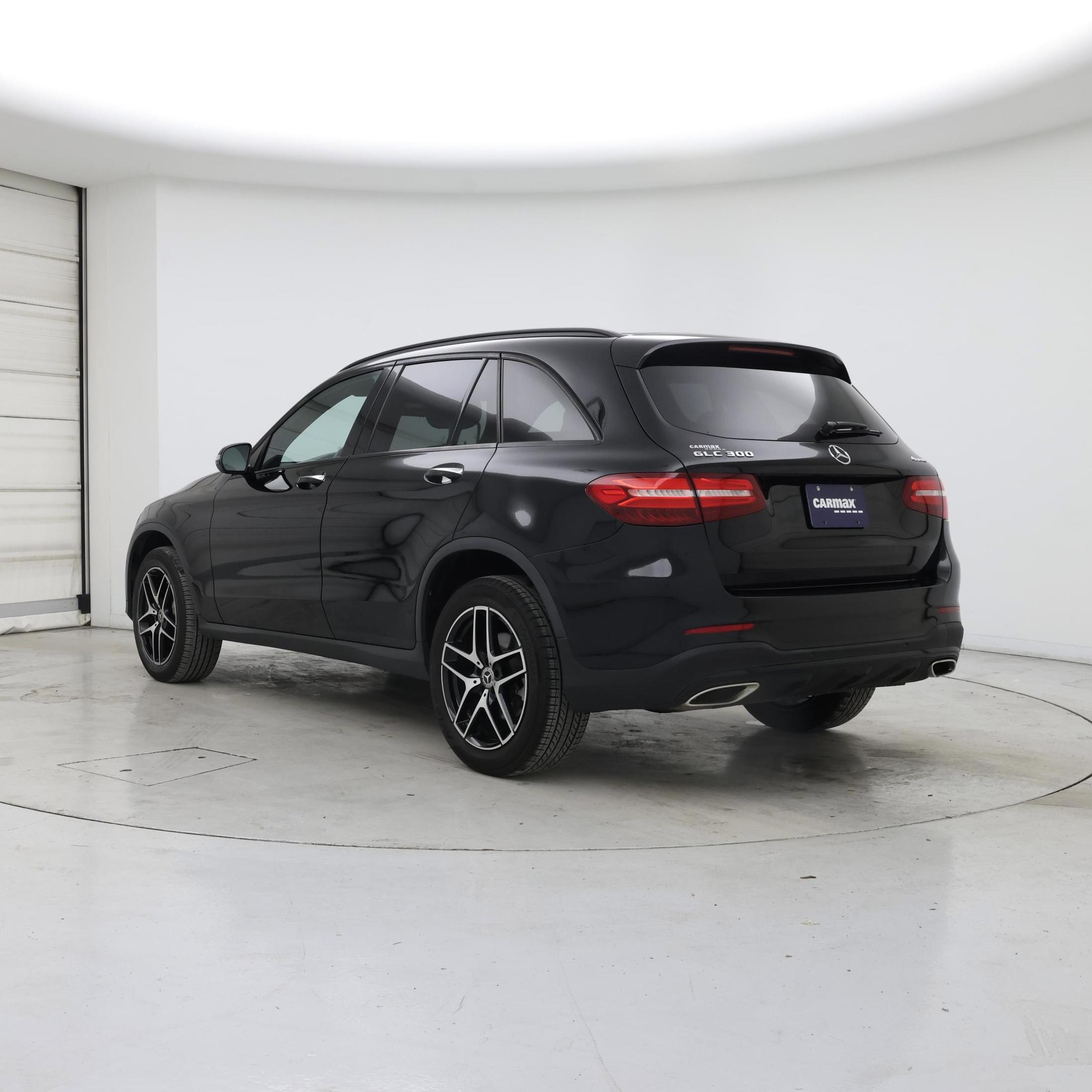 Thumbnail: 2018 Mercedes-Benz GLC - 2