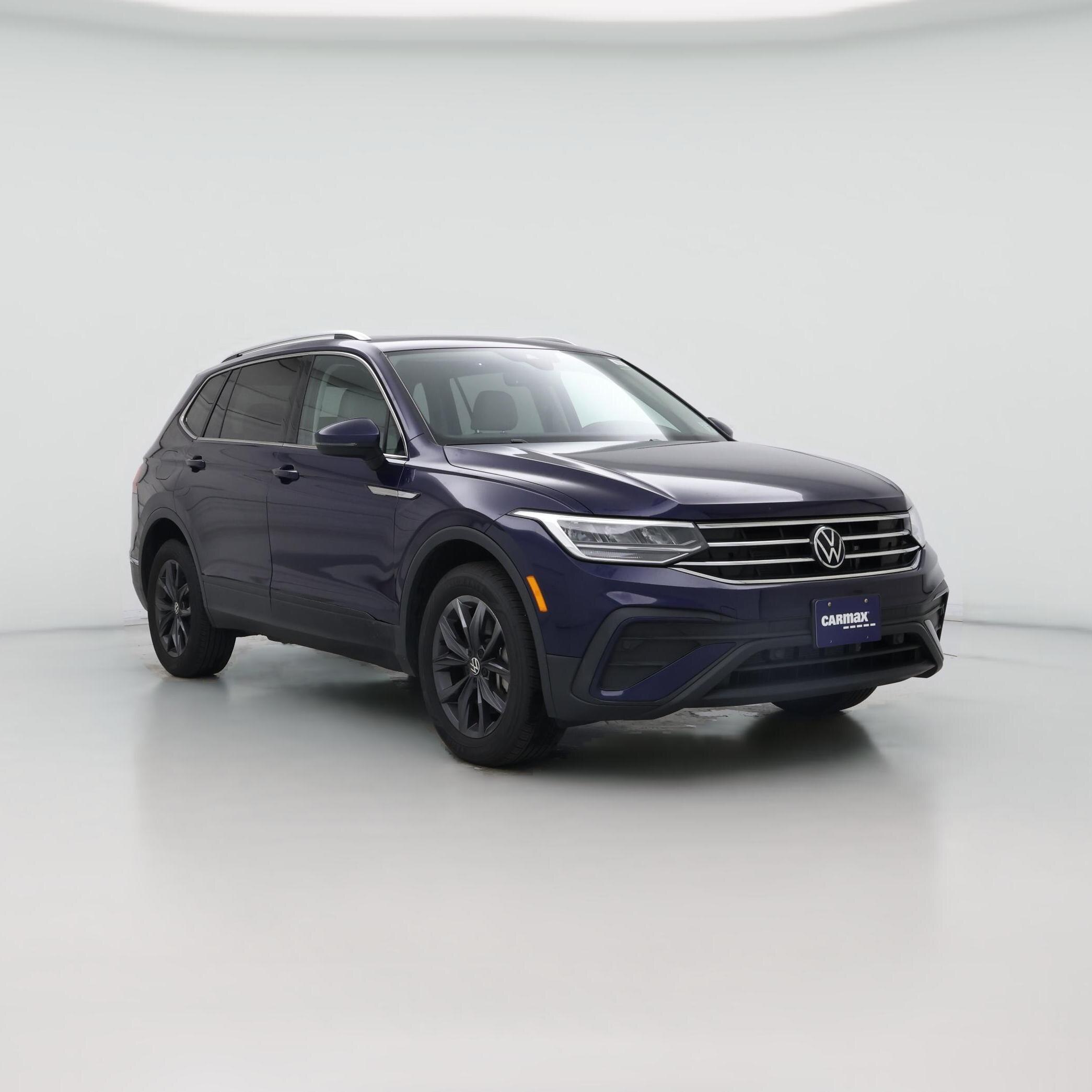 Thumbnail: 2022 Volkswagen Tiguan - 1