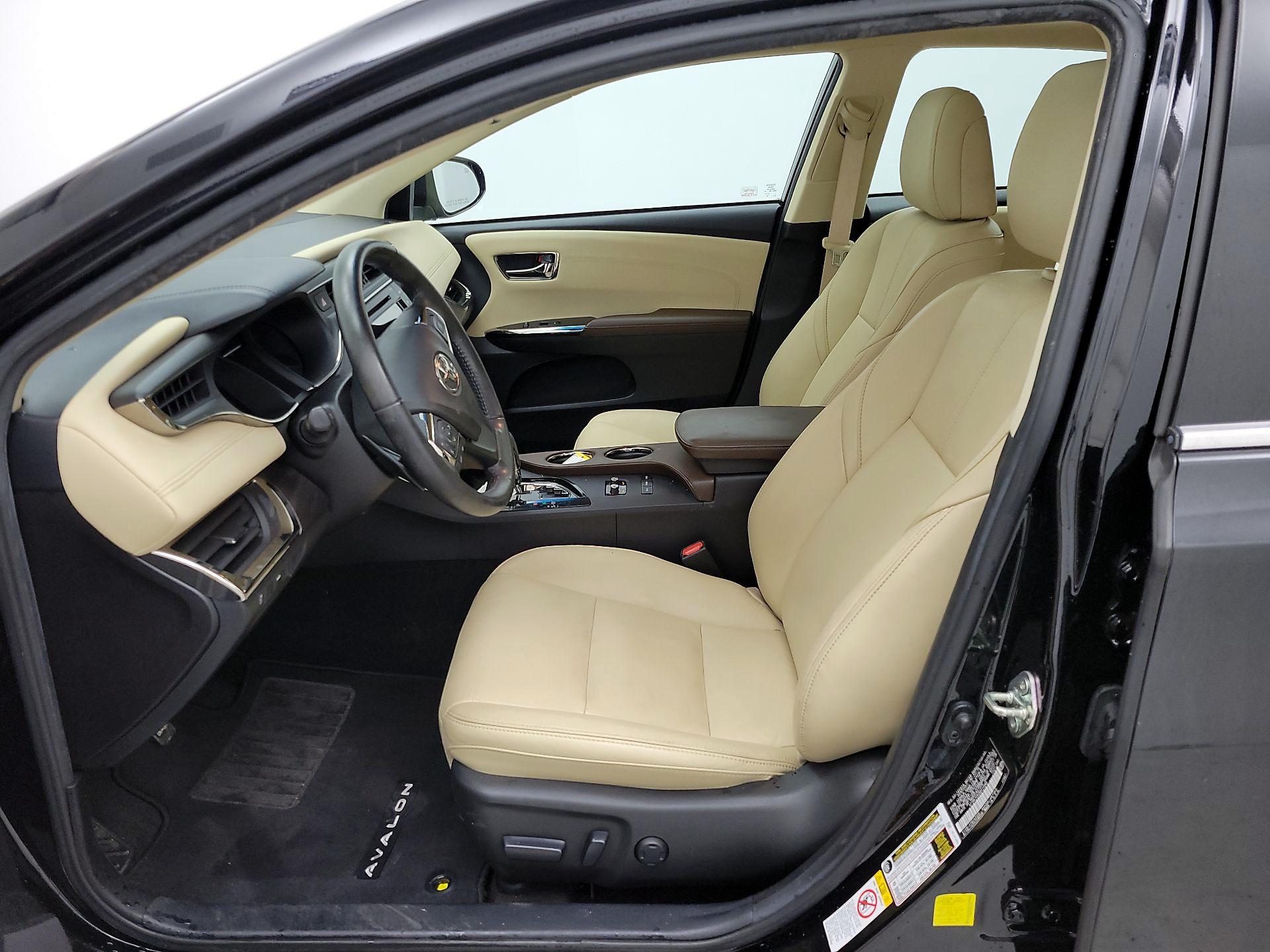 Thumbnail: 2016 Toyota Avalon - 11