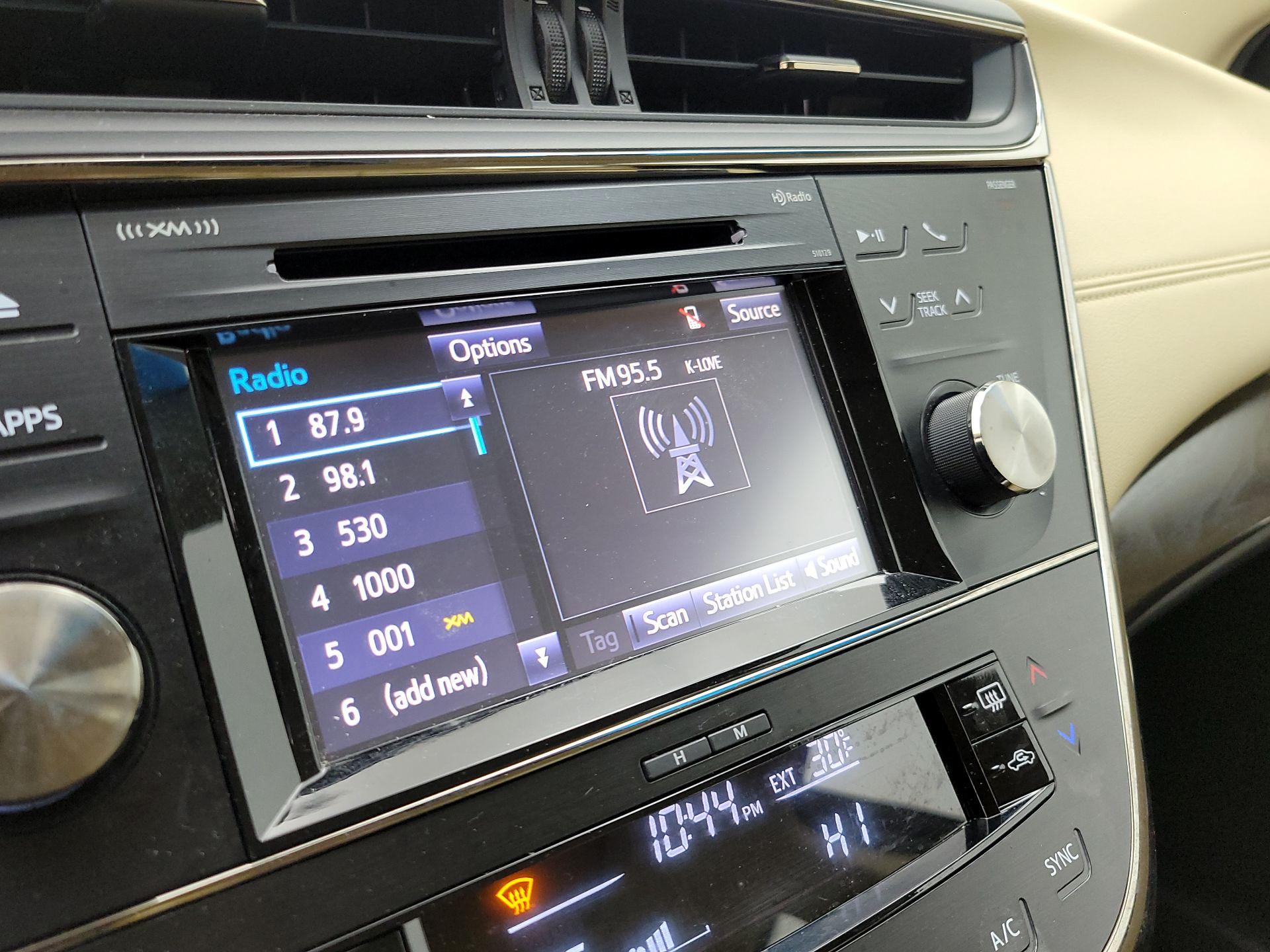 Thumbnail: 2016 Toyota Avalon - 14