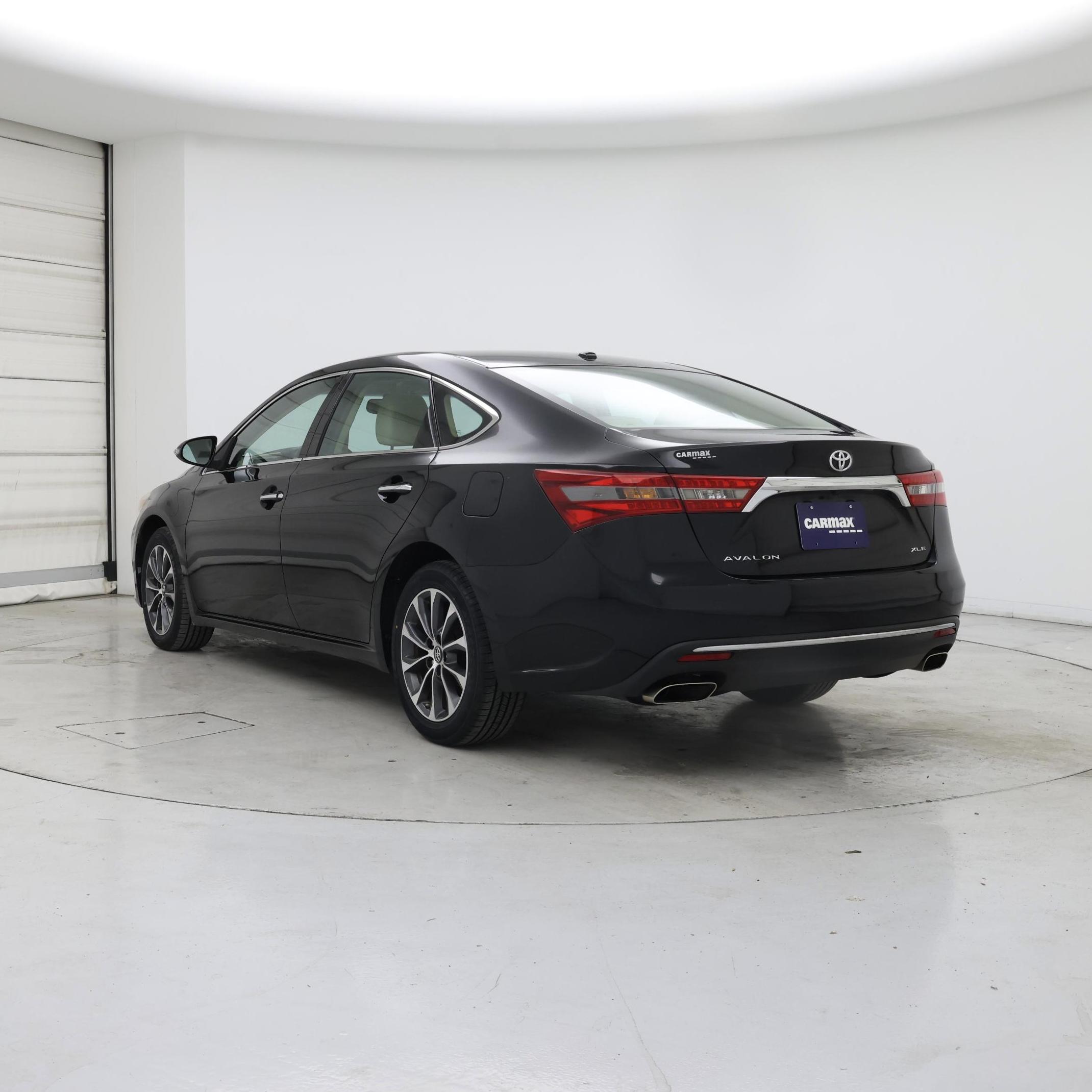 Thumbnail: 2016 Toyota Avalon - 2