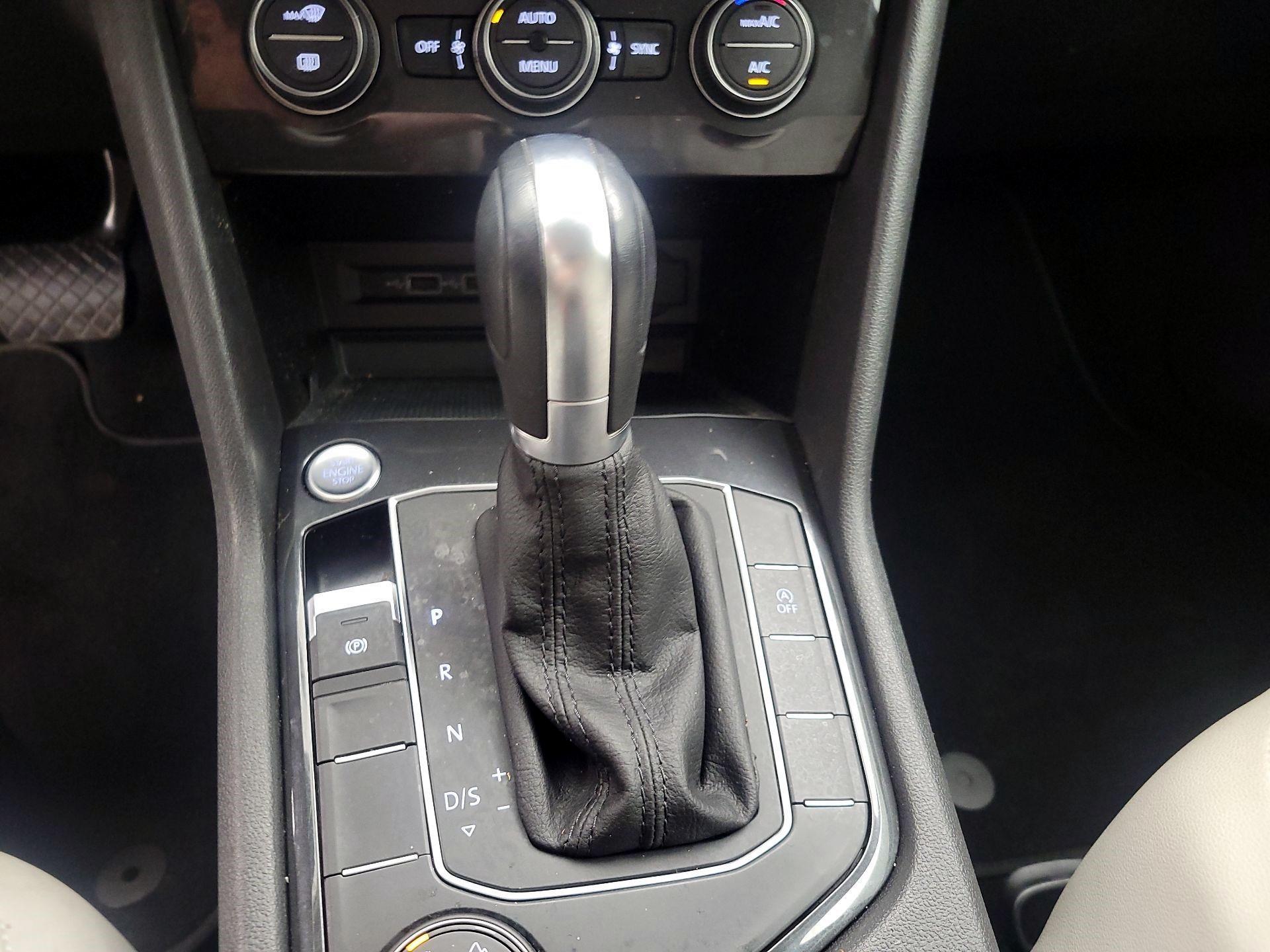 Thumbnail: 2019 Volkswagen Tiguan - 15