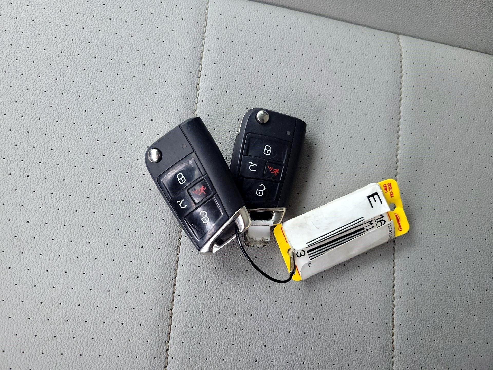 Thumbnail: 2019 Volkswagen Tiguan - 20