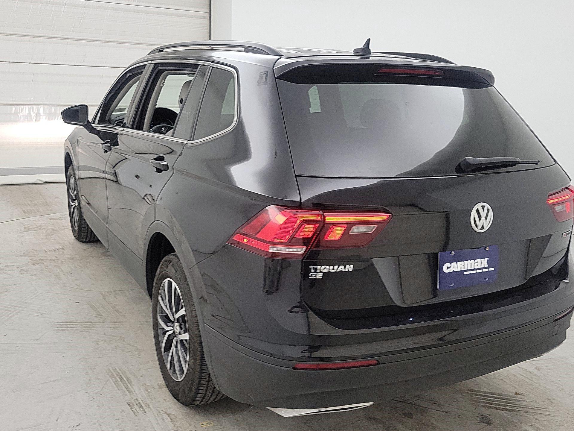 Thumbnail: 2019 Volkswagen Tiguan - 7