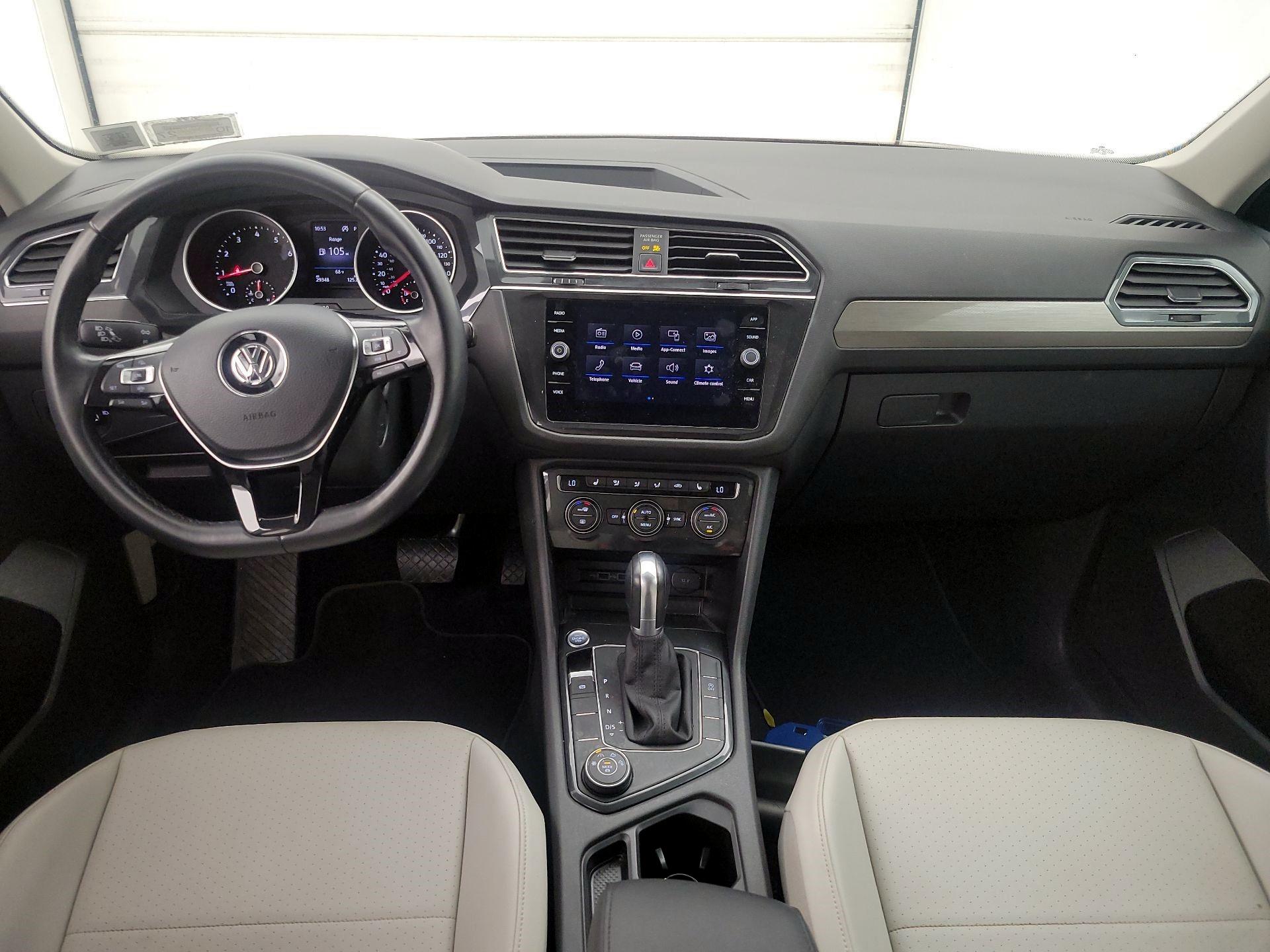 Thumbnail: 2019 Volkswagen Tiguan - 8