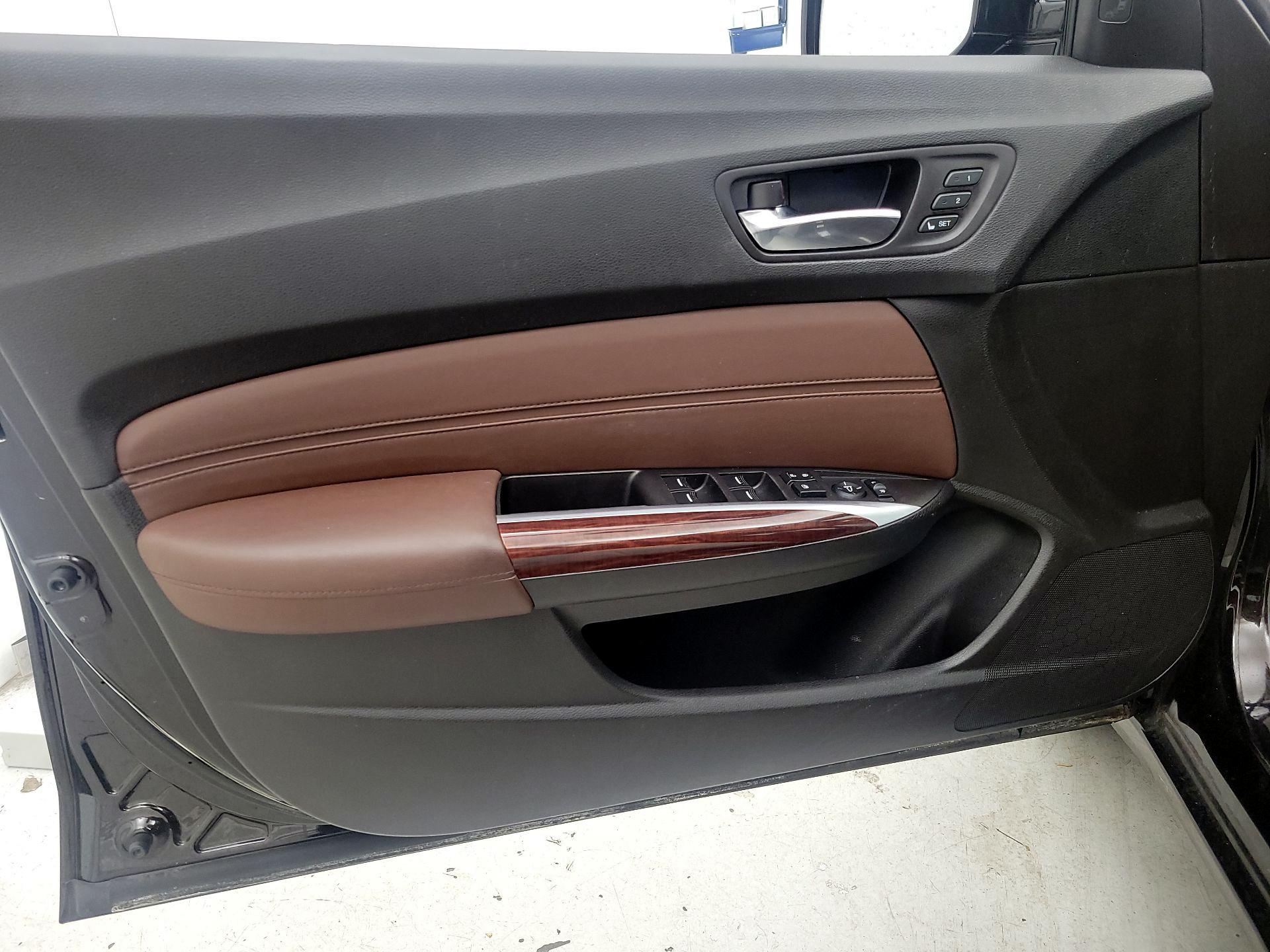 Thumbnail: 2017 Acura TLX - 12