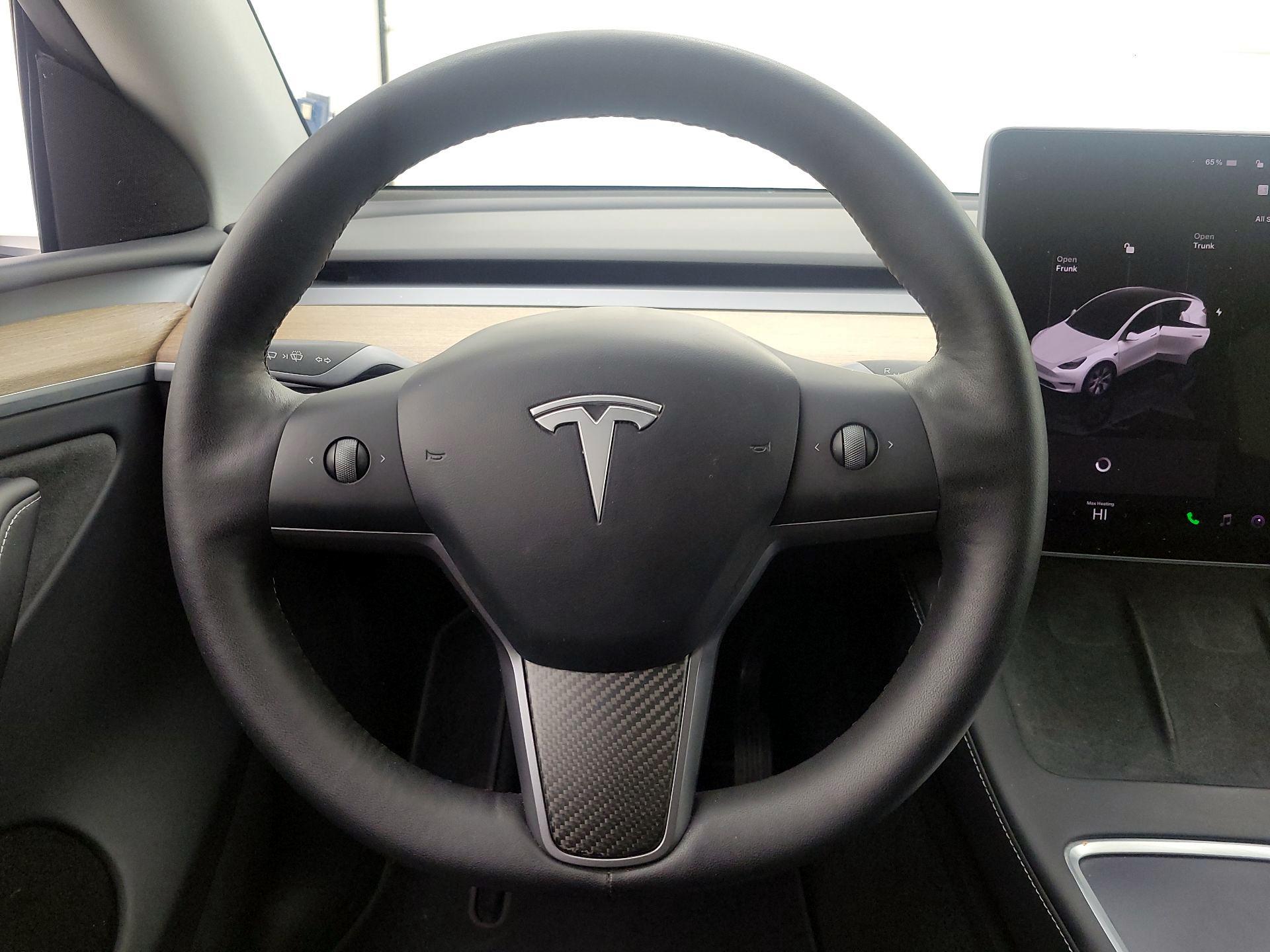 Thumbnail: 2023 Tesla Model Y - 10