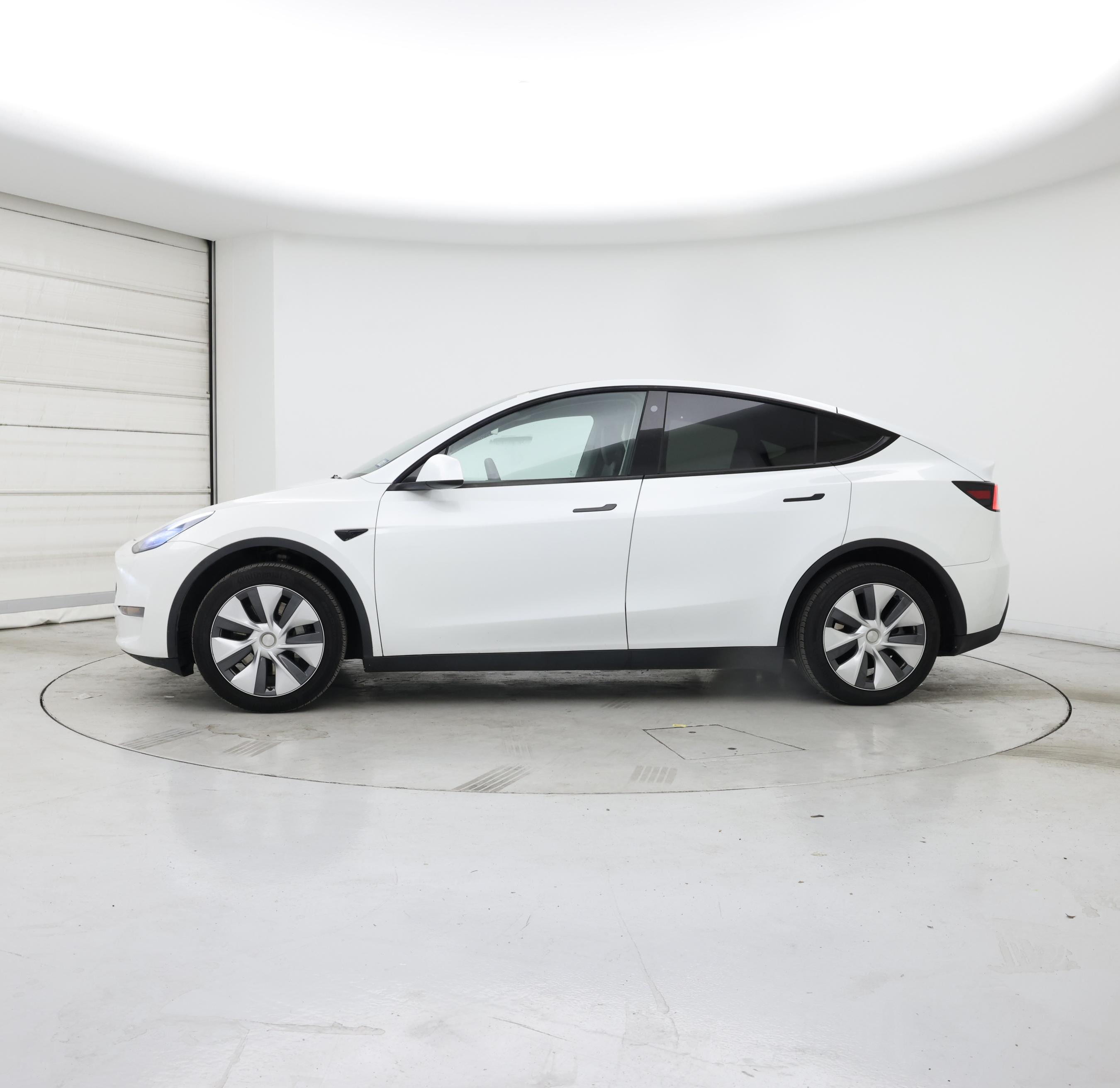 Thumbnail: 2023 Tesla Model Y - 3